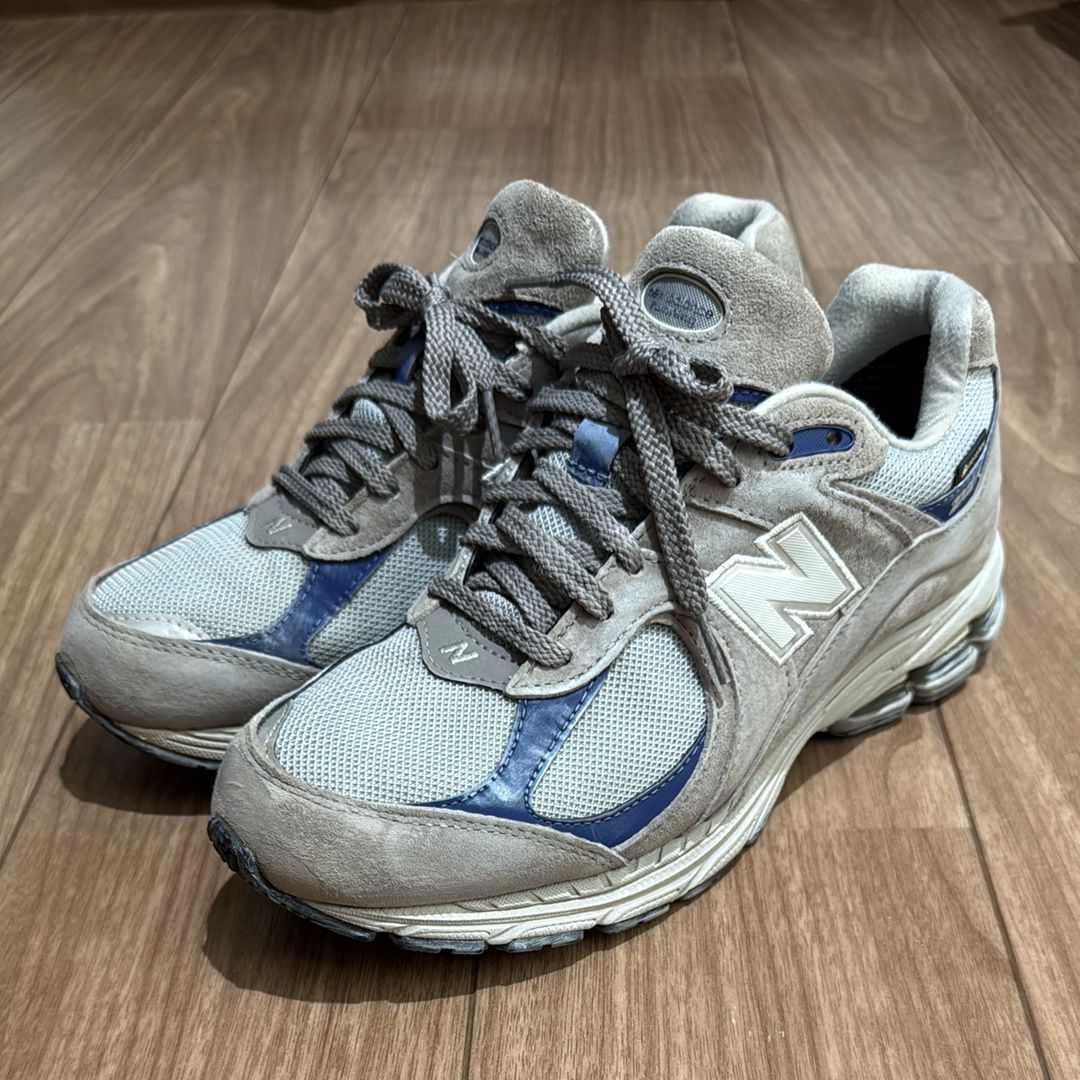 New Balance 2002R "Light Gray"