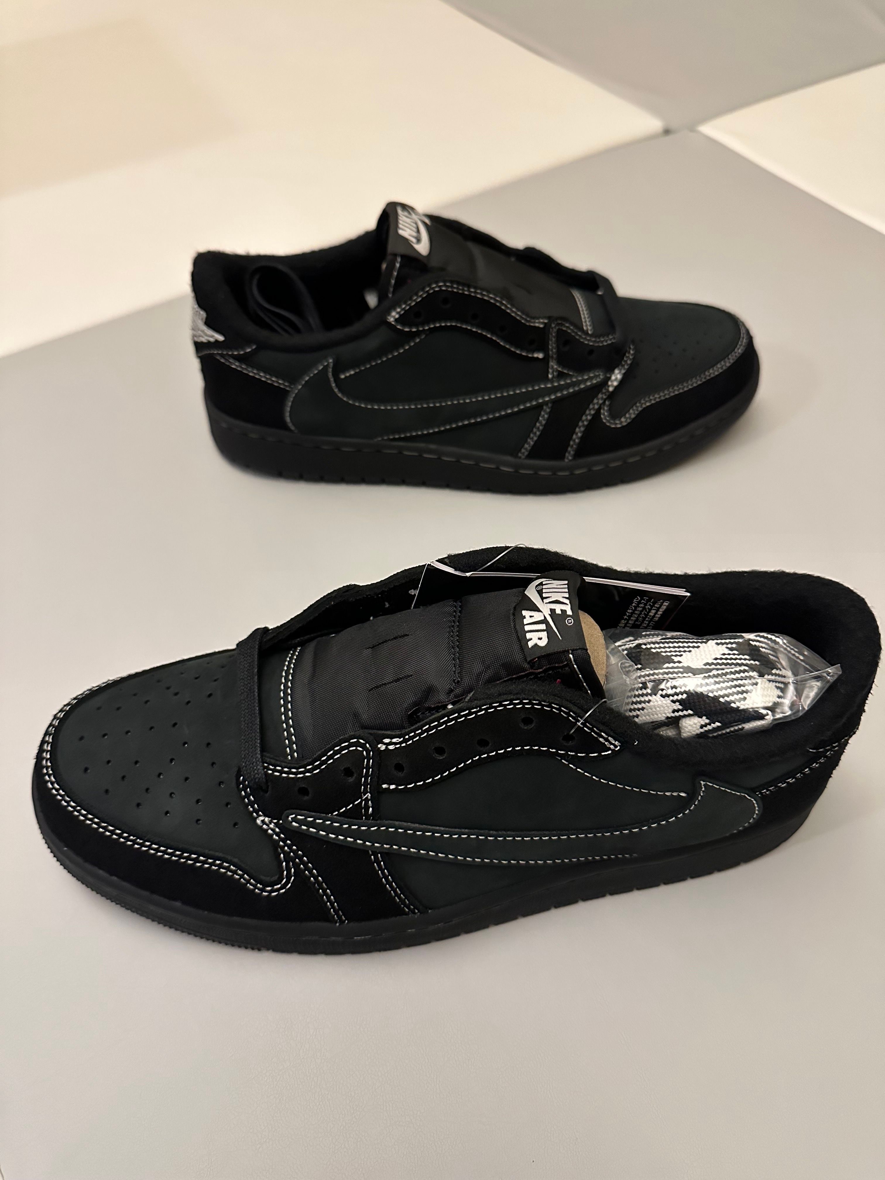 Travis Scott × Nike Air Jordan 1 Low OG SP "Black Phantom"