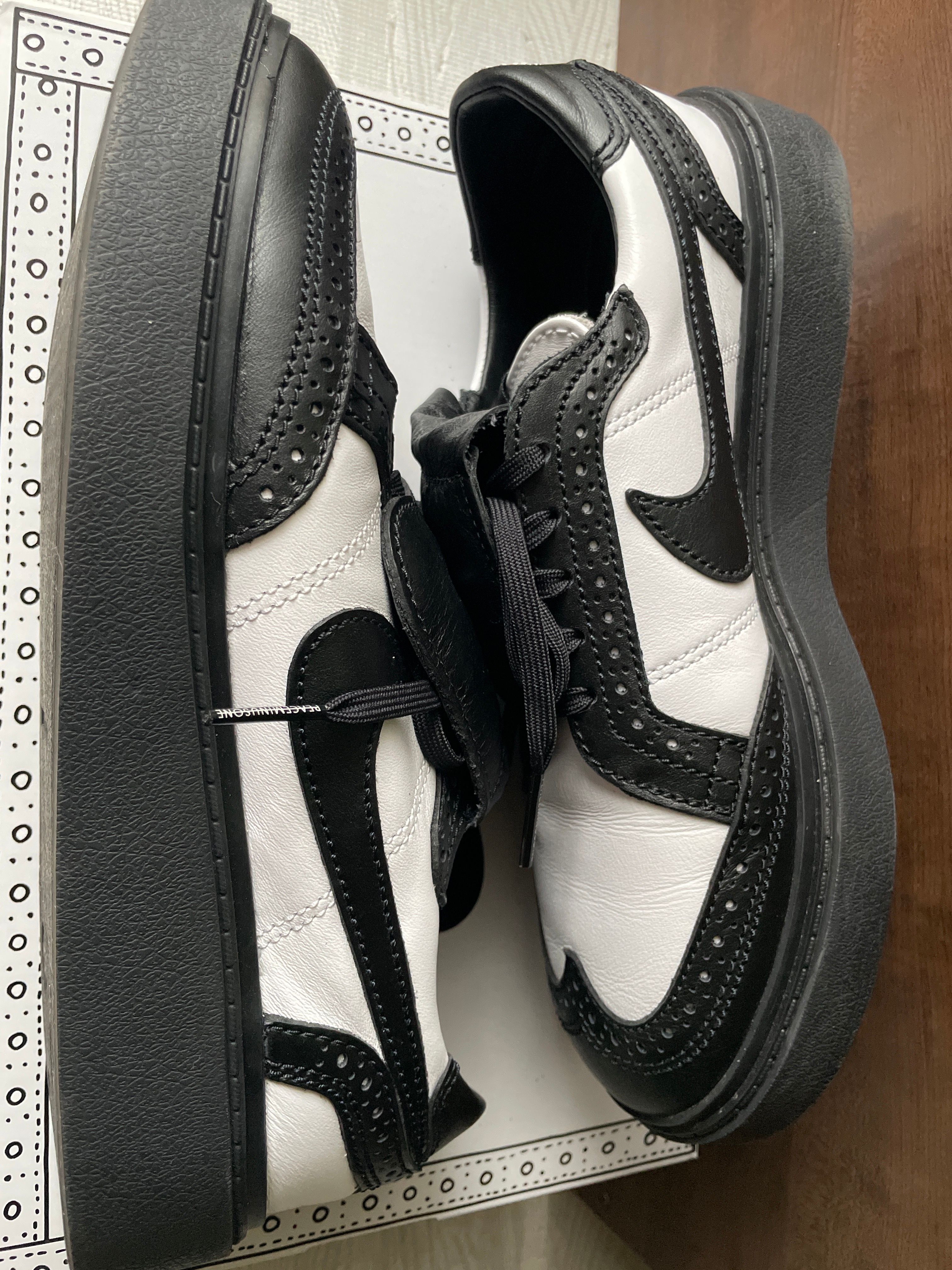 PEACEMINUSONE × Nike Kwondo 1 "Black and White" / G-DRAGON