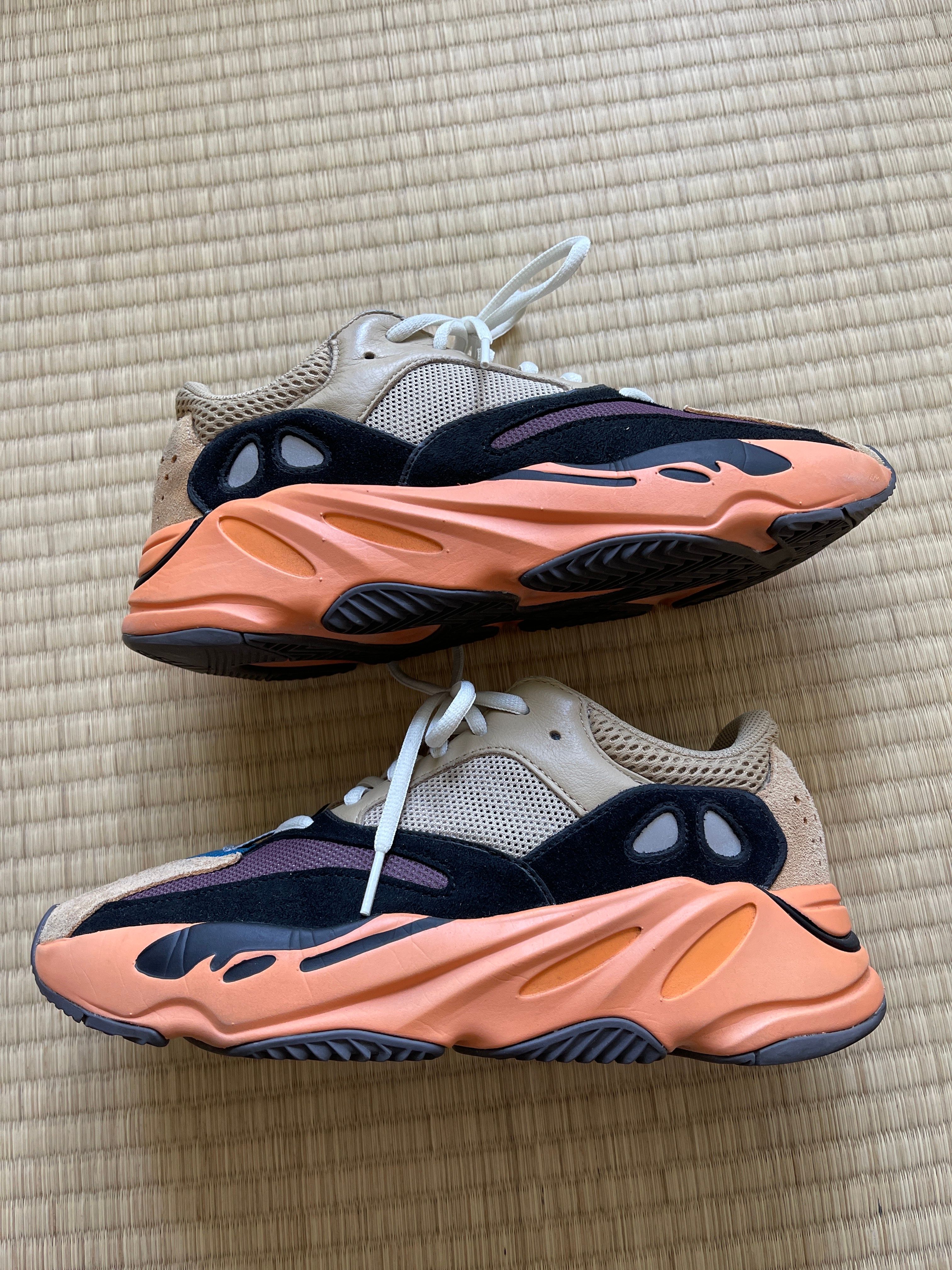 adidas YEEZY Boost 700 "Enflame Amber"