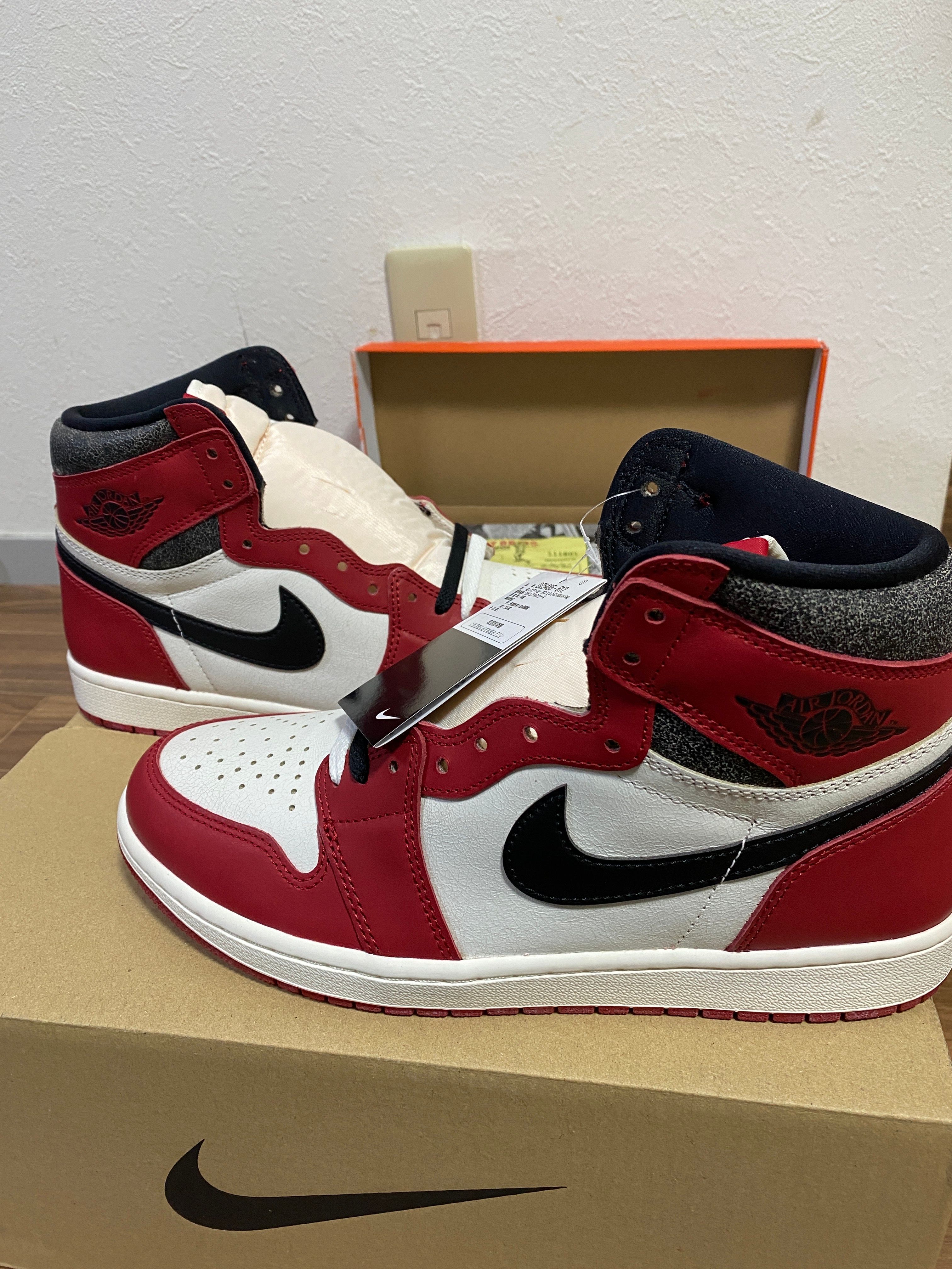 Nike Air Jordan 1 High OG "Lost & Found/Chicago"