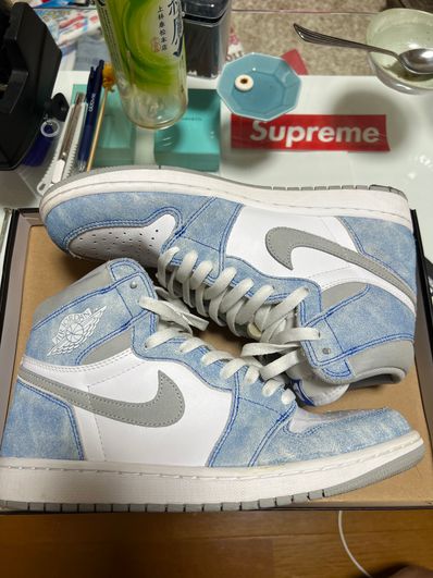 Nike Air Jordan 1 High OG "Hyper Royal"