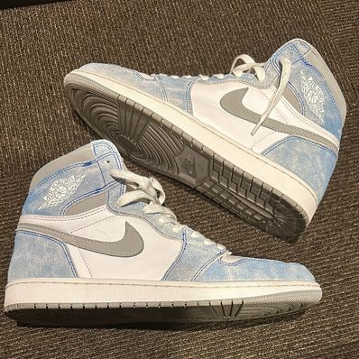 Nike Air Jordan 1 High OG "Hyper Royal"