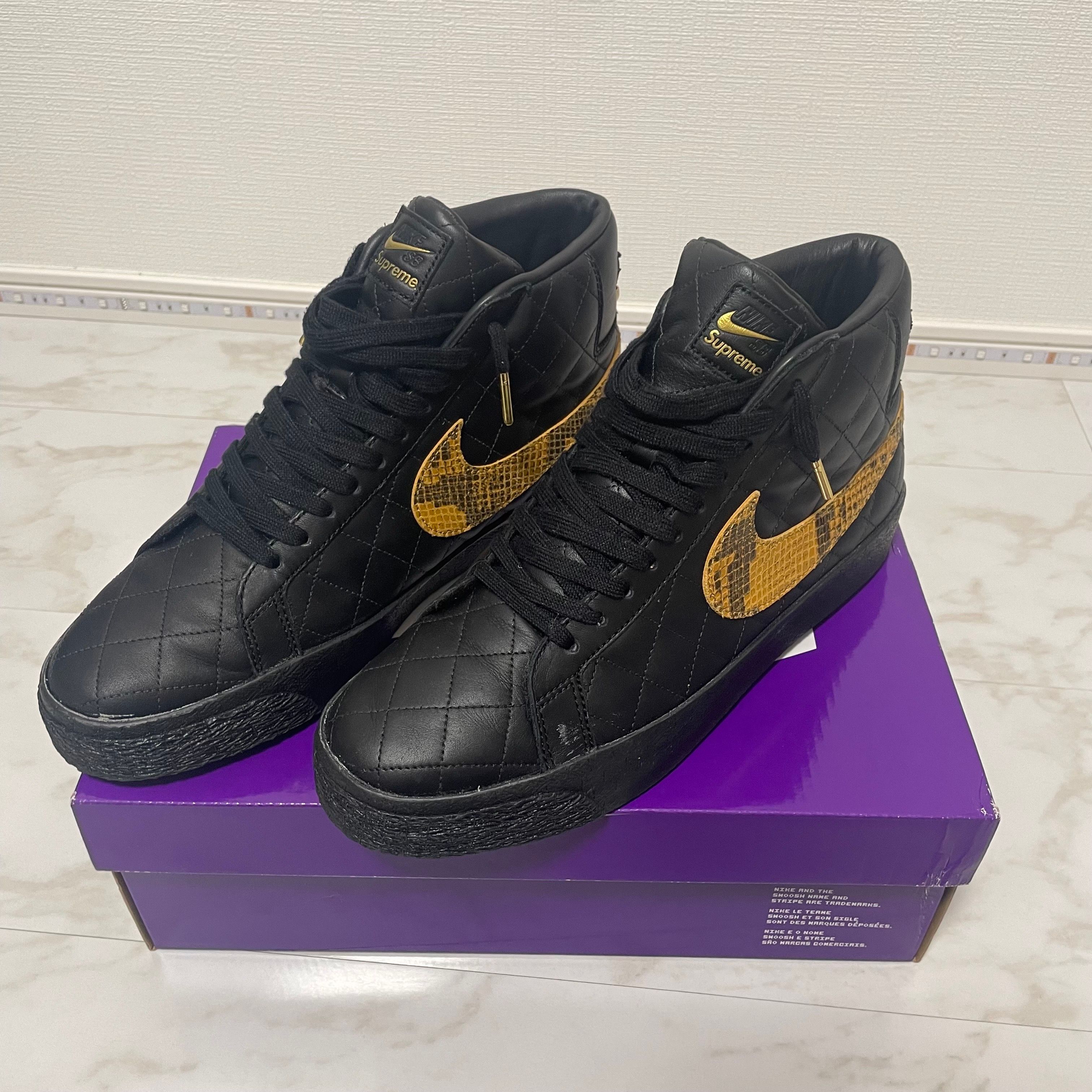 Supreme × Nike SB Blazer Mid "Black"