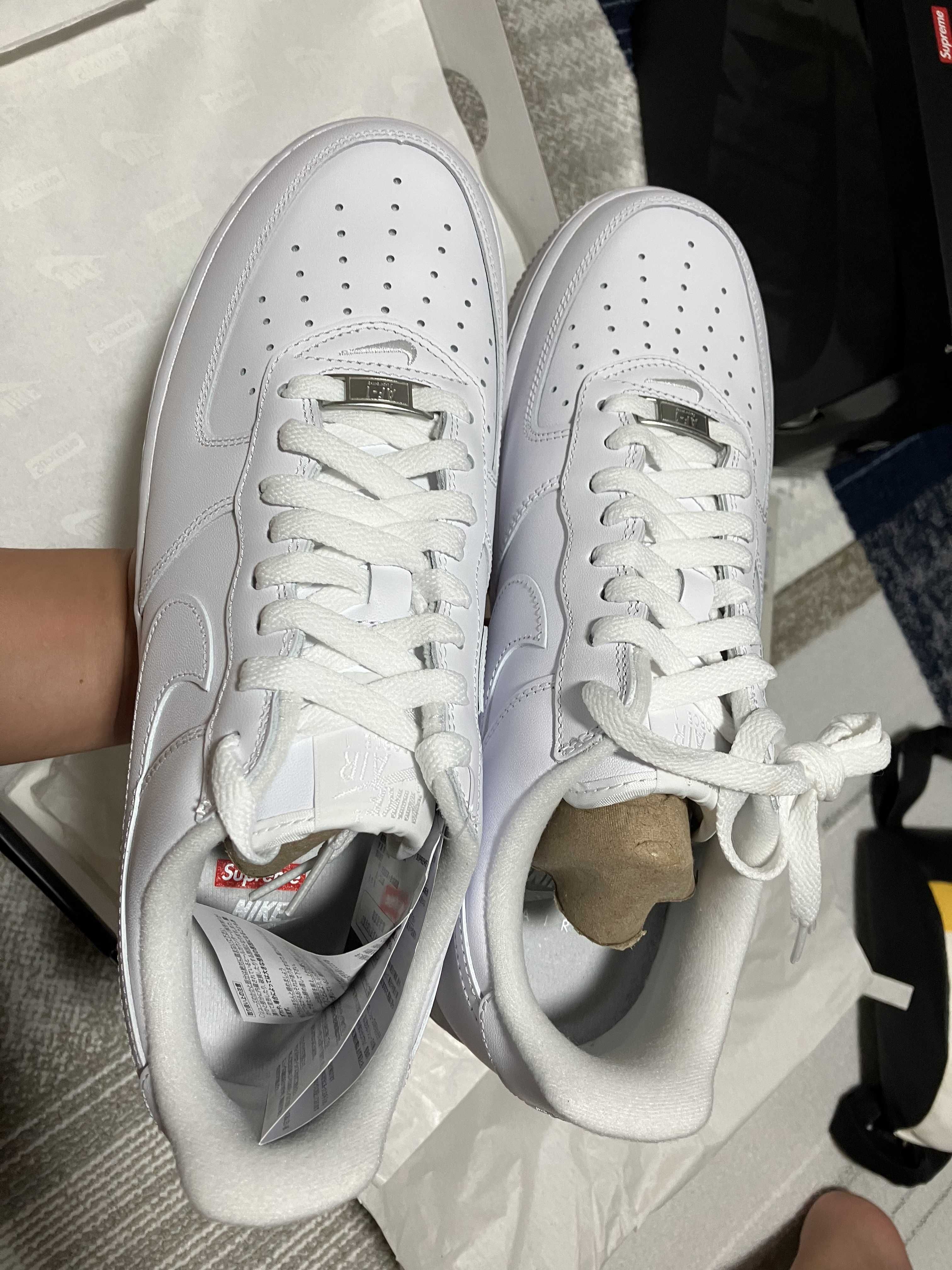 Supreme × Nike Air Force 1 Low "White"