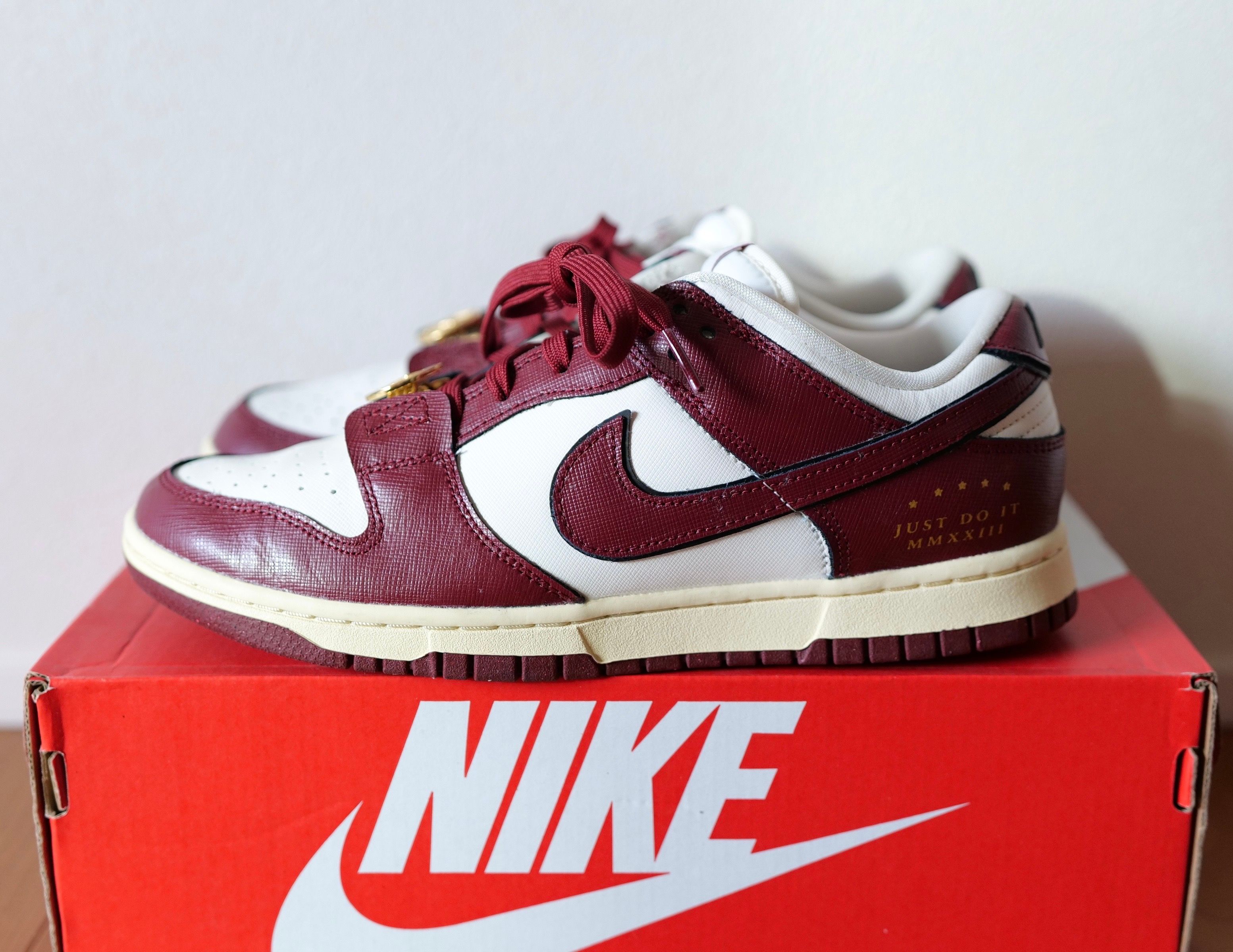 Nike Women's Dunk Low SE Just Do It "Team Red"