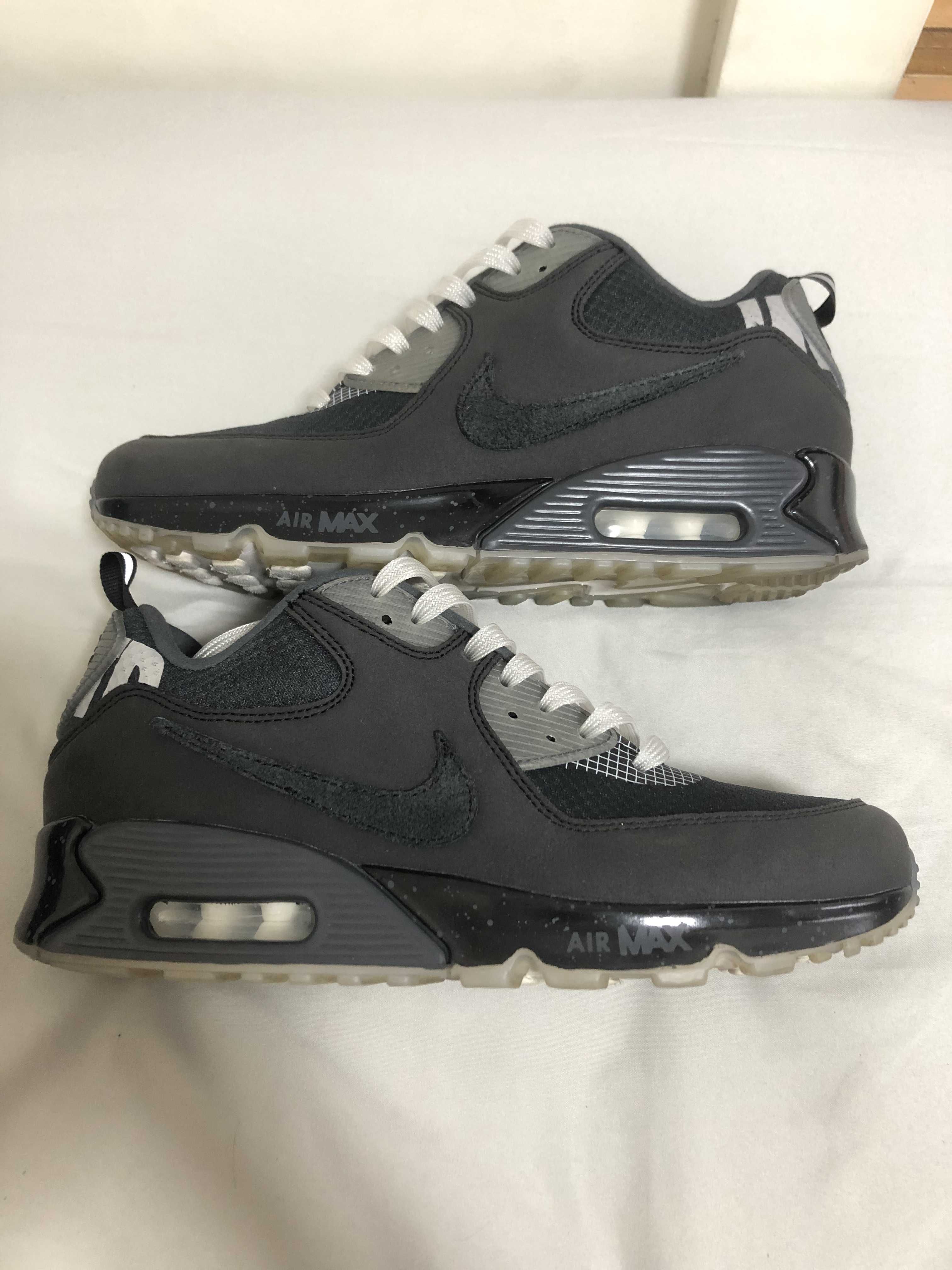 UNDEFEATED × Nike Air Max 90 "Black/Rush Pink"