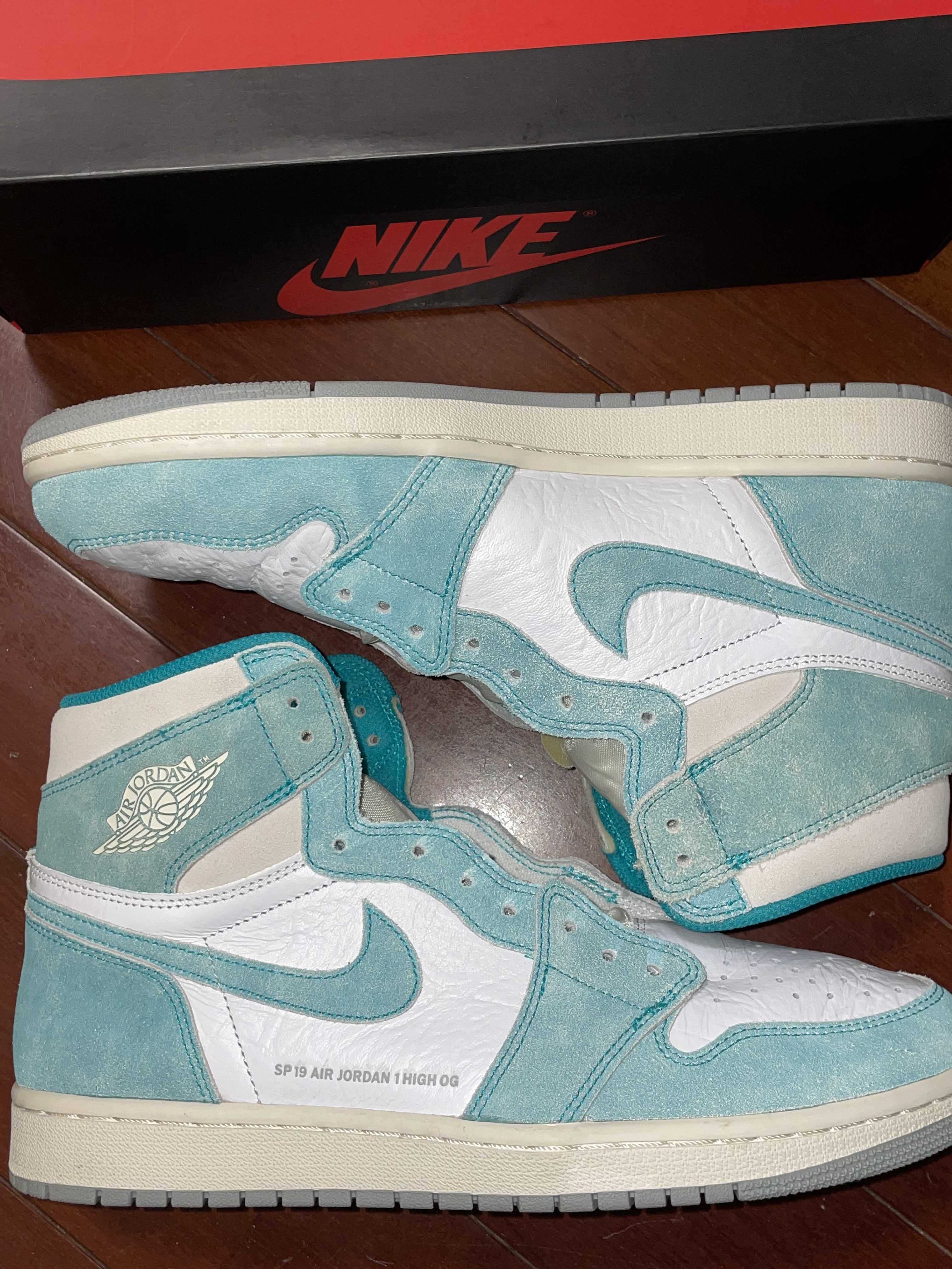 Nike Air Jordan 1 Retro High OG "Turbo Green"