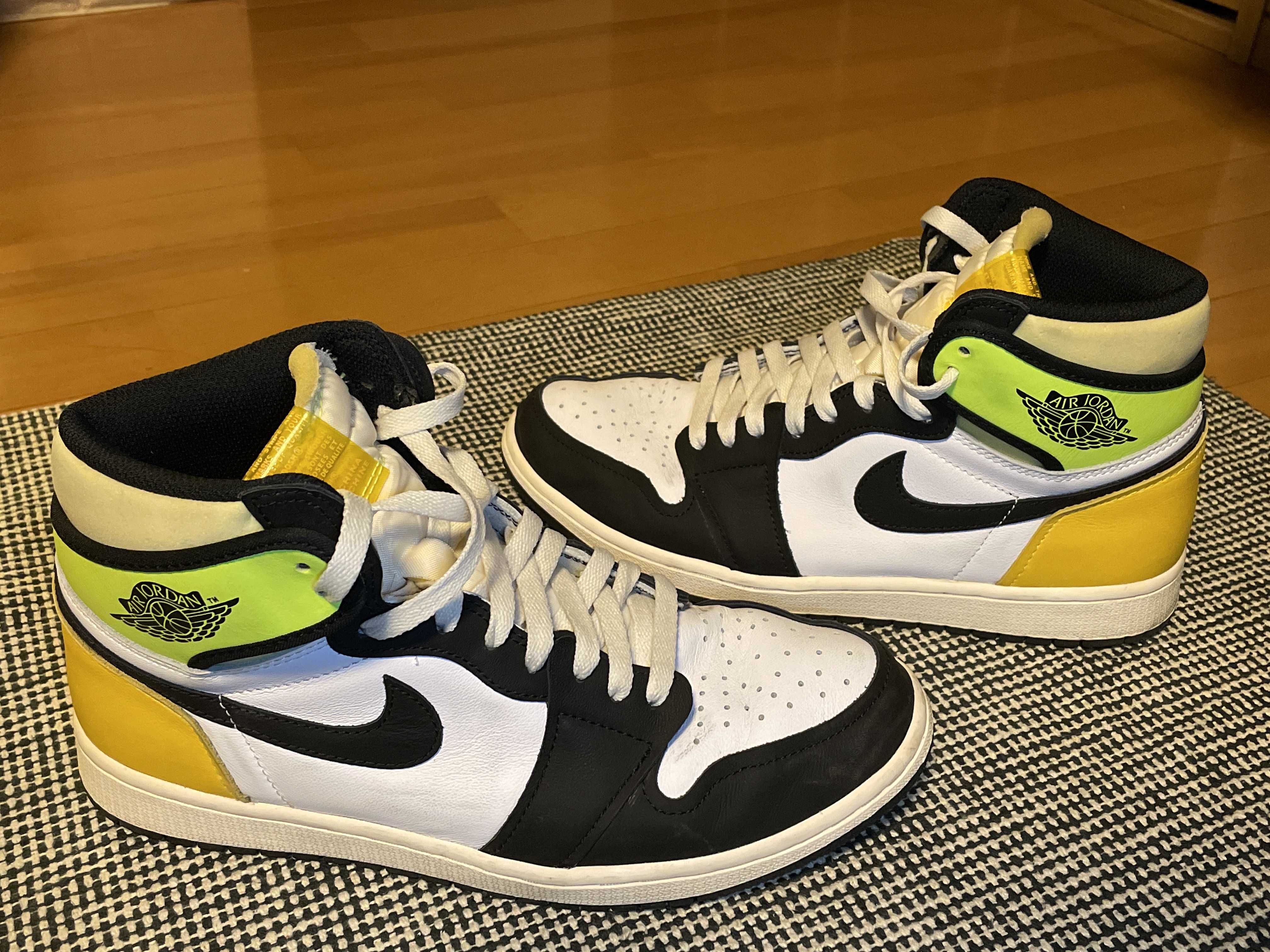 Nike Air Jordan 1 High OG "Volt Gold"