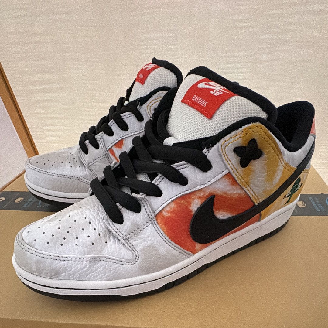 Nike SB Dunk Low "Raygun Tie-Dye/White"
