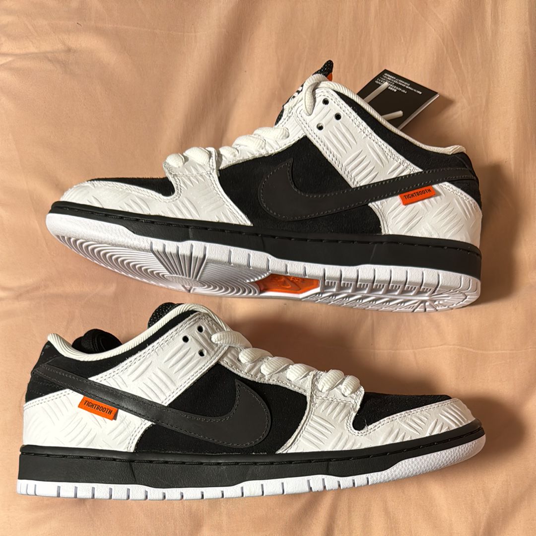 TIGHTBOOTH × Nike SB Dunk Low Pro QS "Black and White"