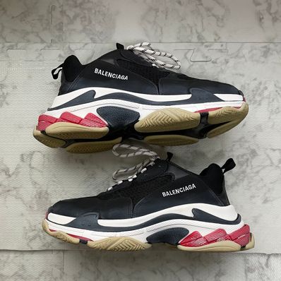 BALENCIAGA Triple S "Black/Red"