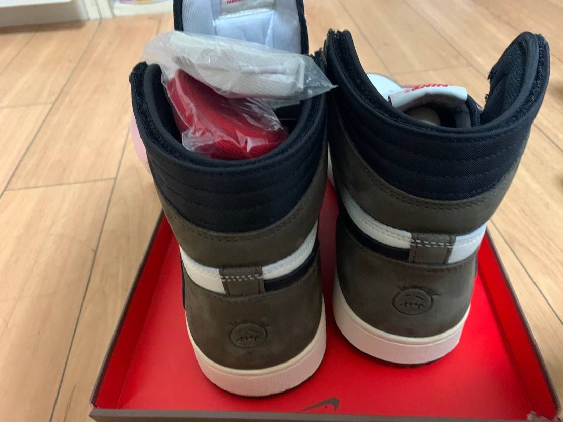 Travis Scott × Nike Air Jordan 1 Retro High OG TS SP "Sail/Dark Mocha"