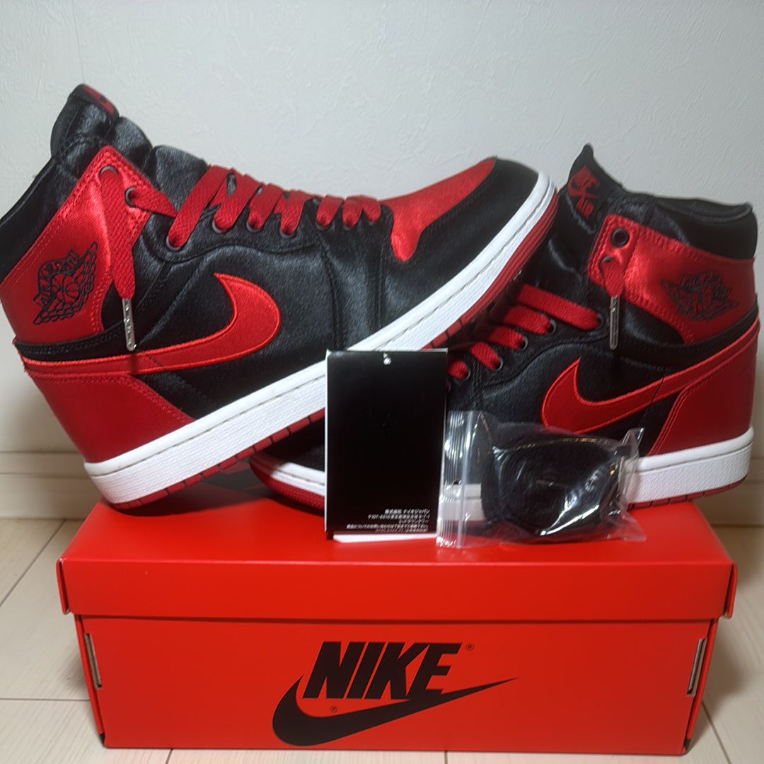 Nike Women's Air Jordan 1 Retro High OG "Satin Bred"