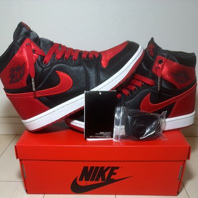 Nike Women's Air Jordan 1 Retro High OG "Satin Bred"
