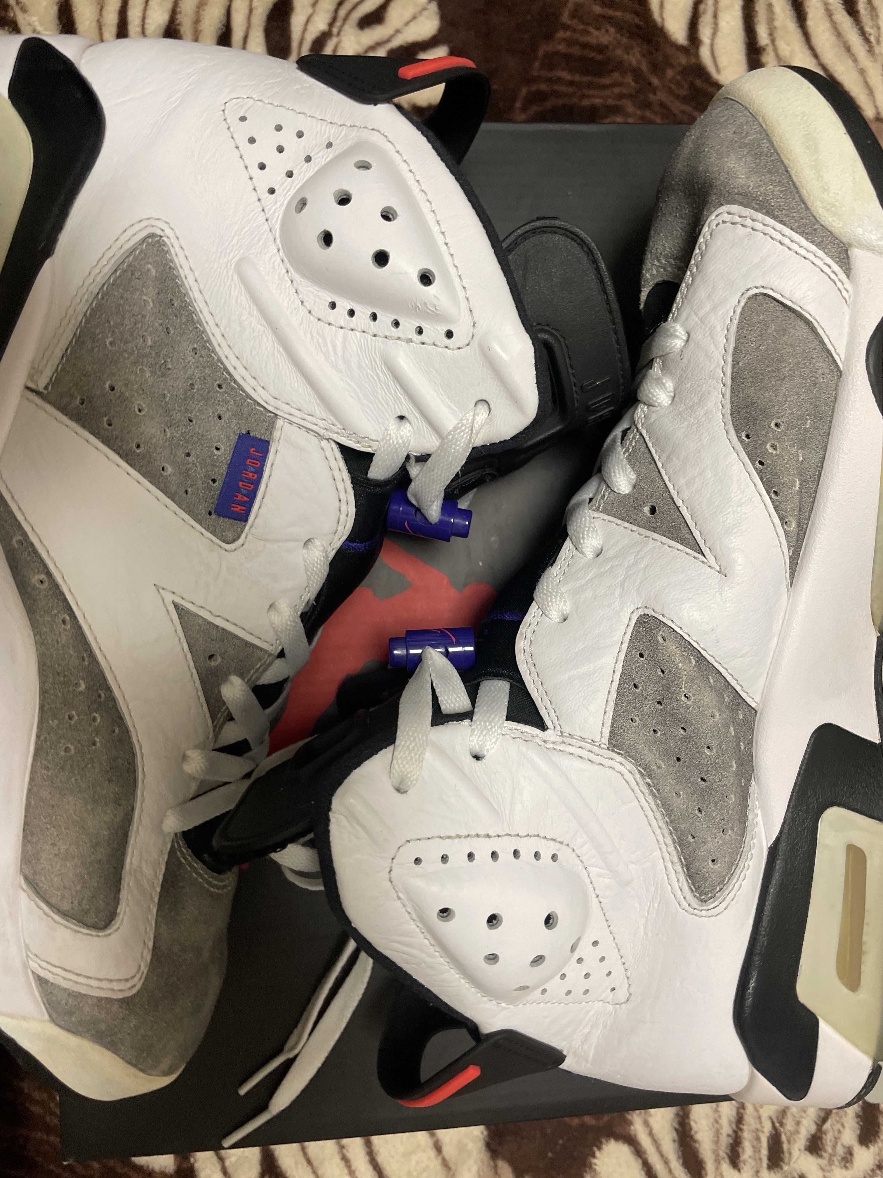 Nike Air Jordan 6 Retro "Flight Nostalgia"