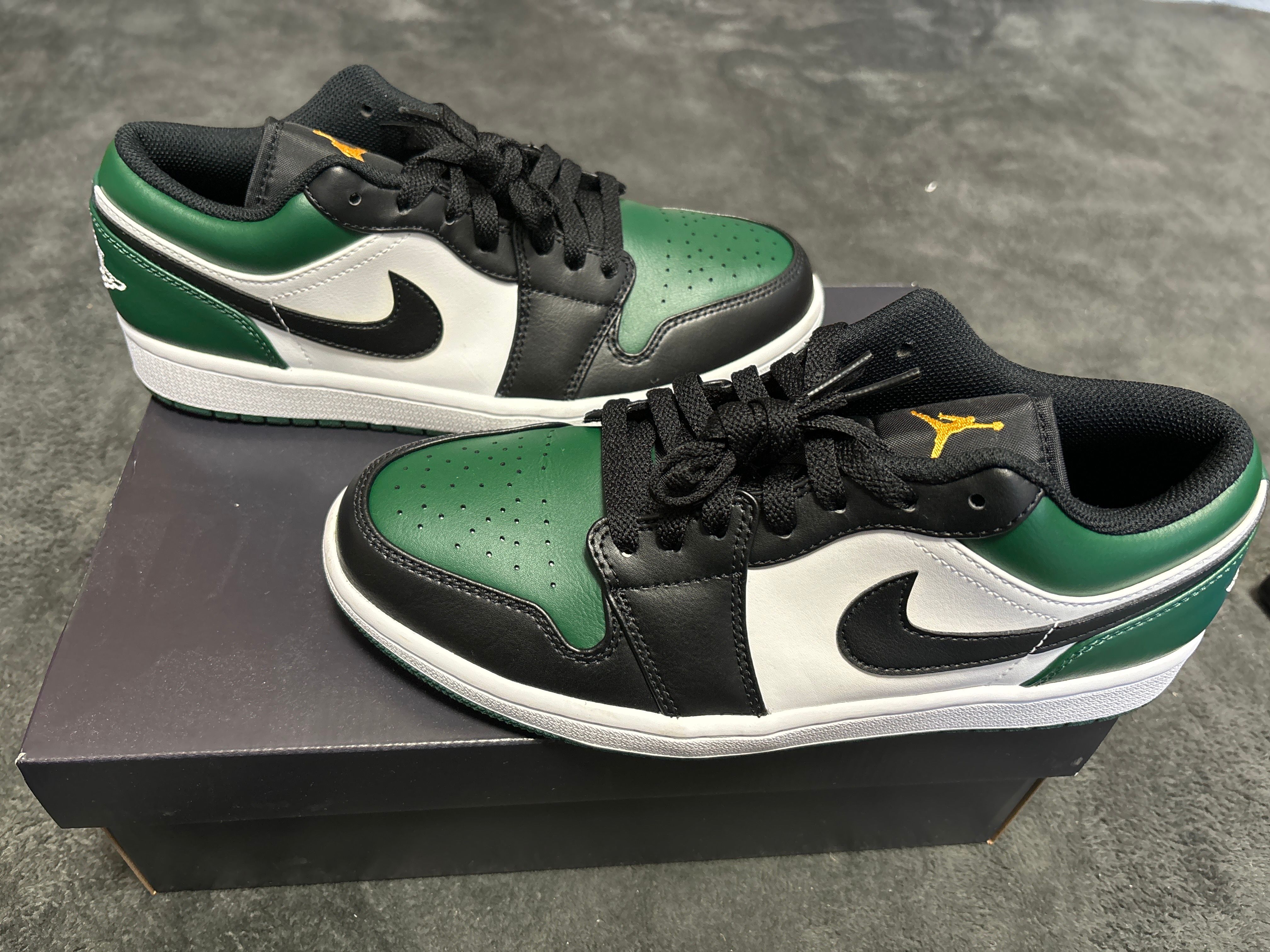Nike Air Jordan 1 Low "Green Toe"