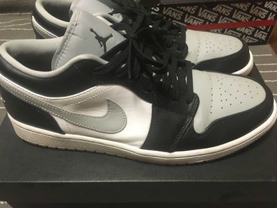 NIKE AIR JORDAN 1 LOW "BLACK/LIGHT SMOKE GREY"