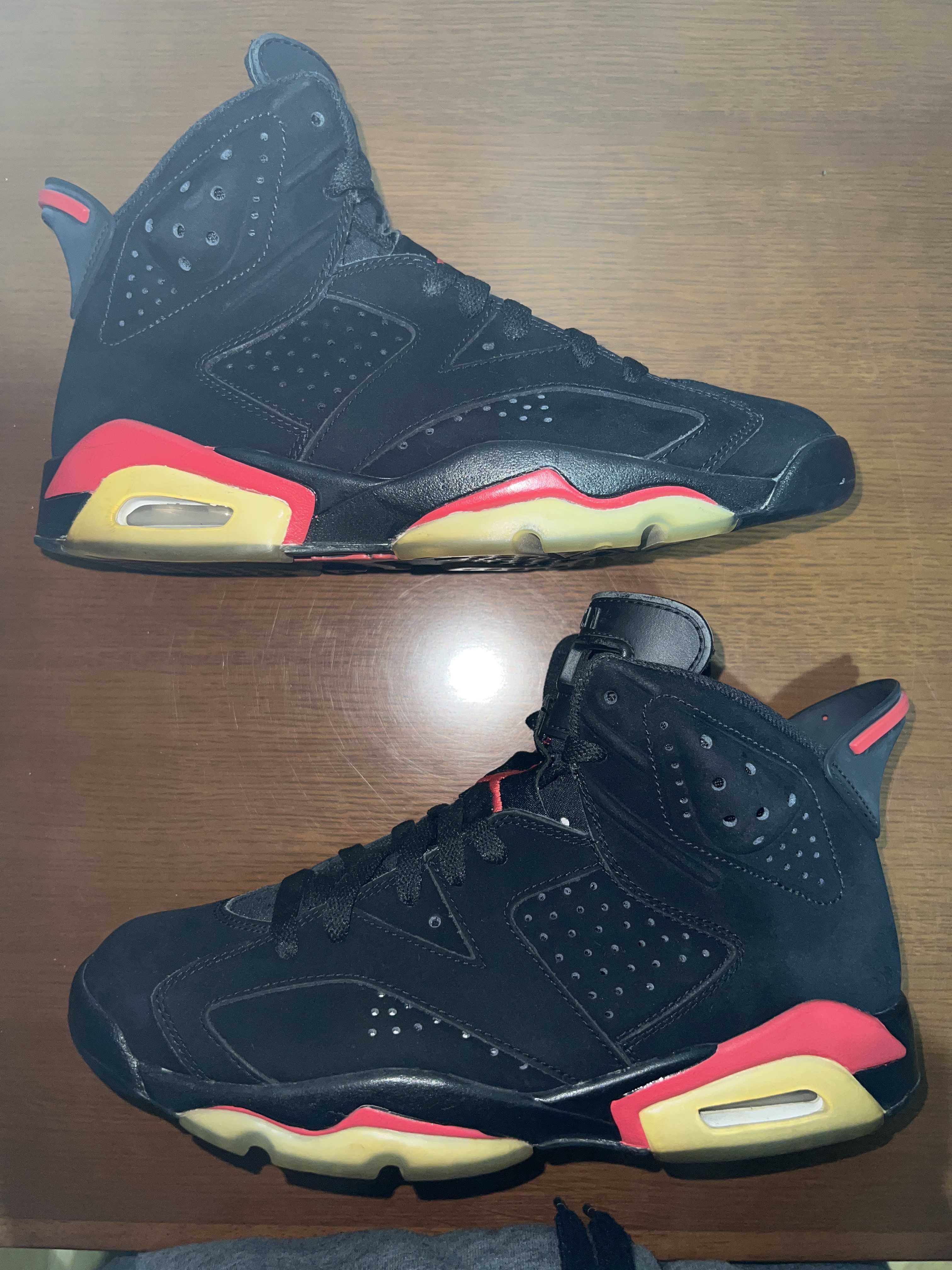 Nike Air Jordan 6 Retro "Black Varsity Red" (2010)