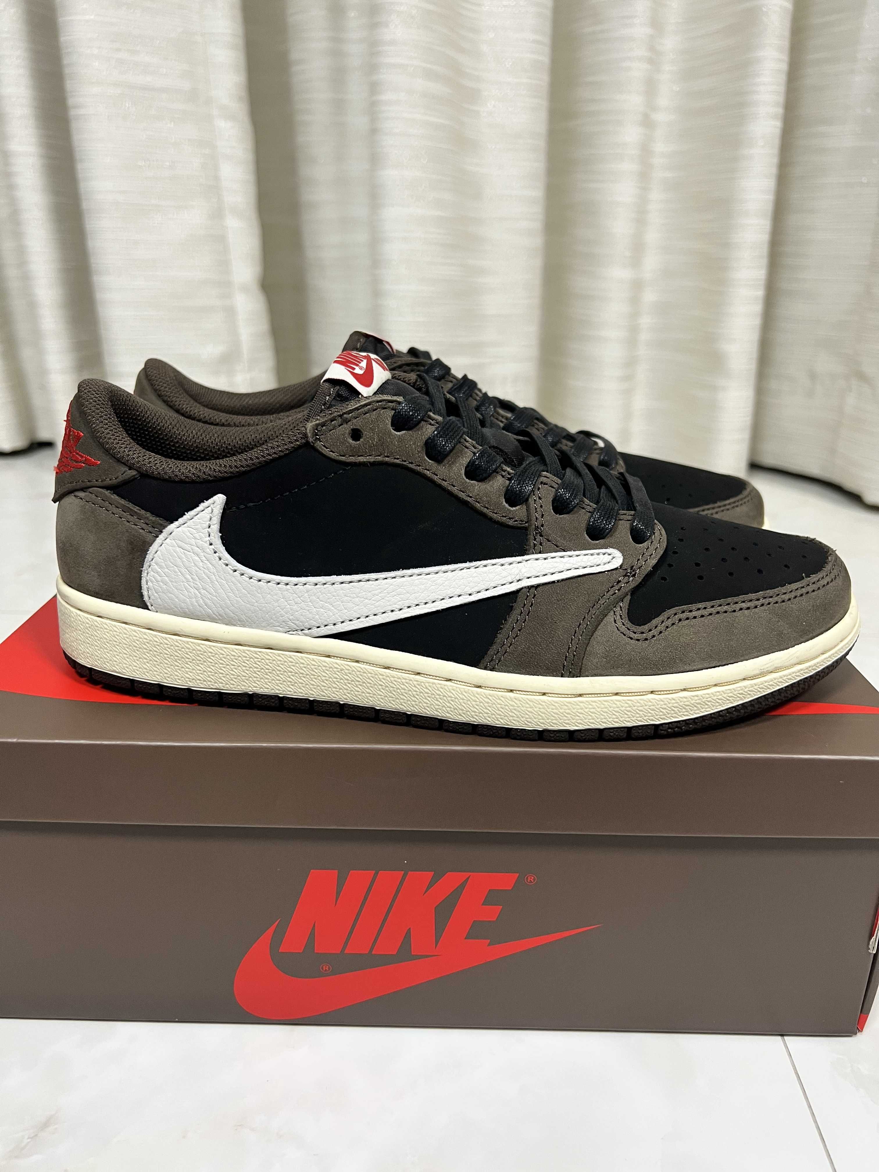 Travis Scott × Nike Air Jordan 1 Low OG SP-T "Black/Dark Mocha"