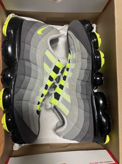 Nike Air Vapormax 95 "Neon"