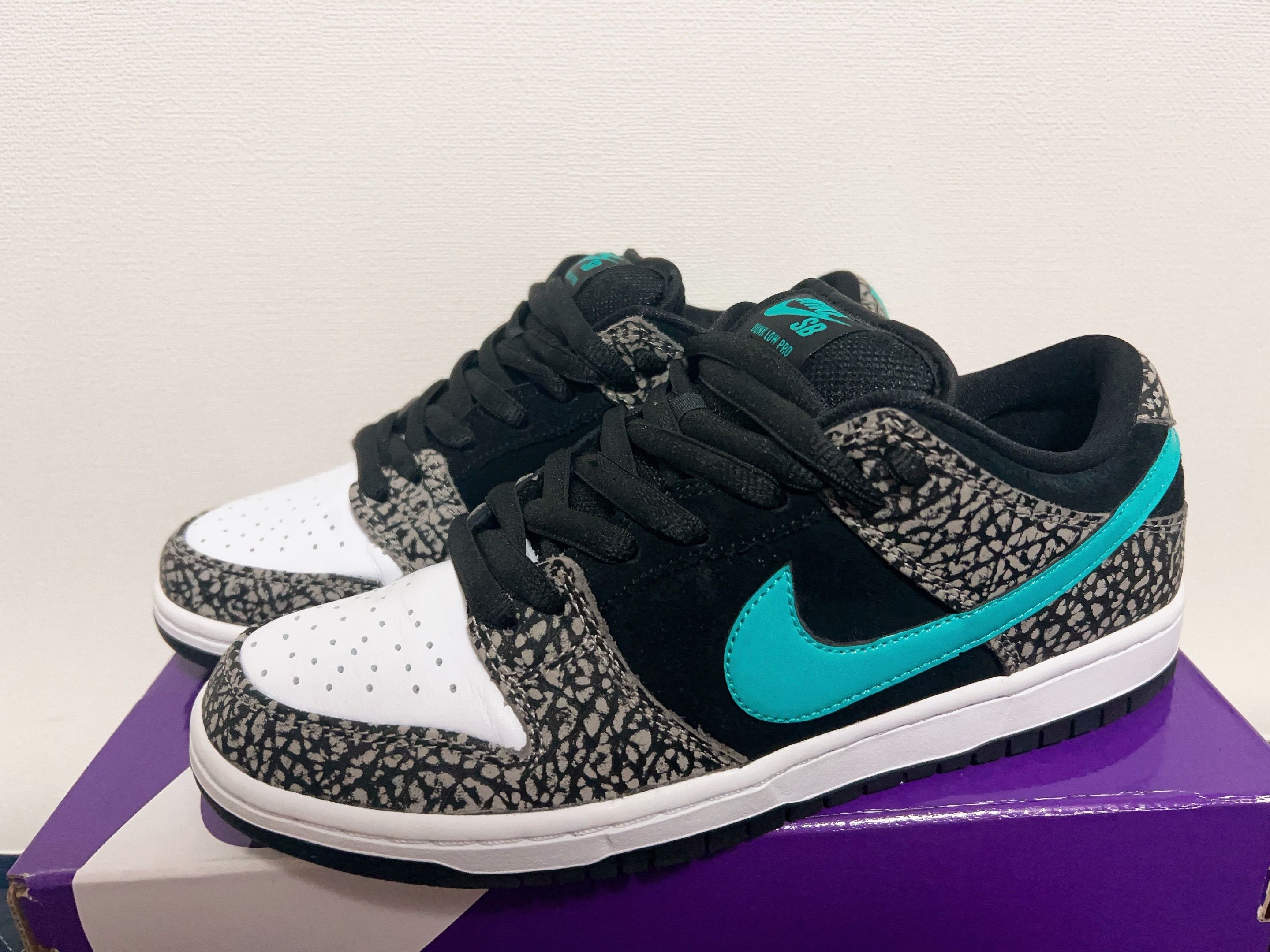 Nike SB Dunk Low "Elephant/Safari"