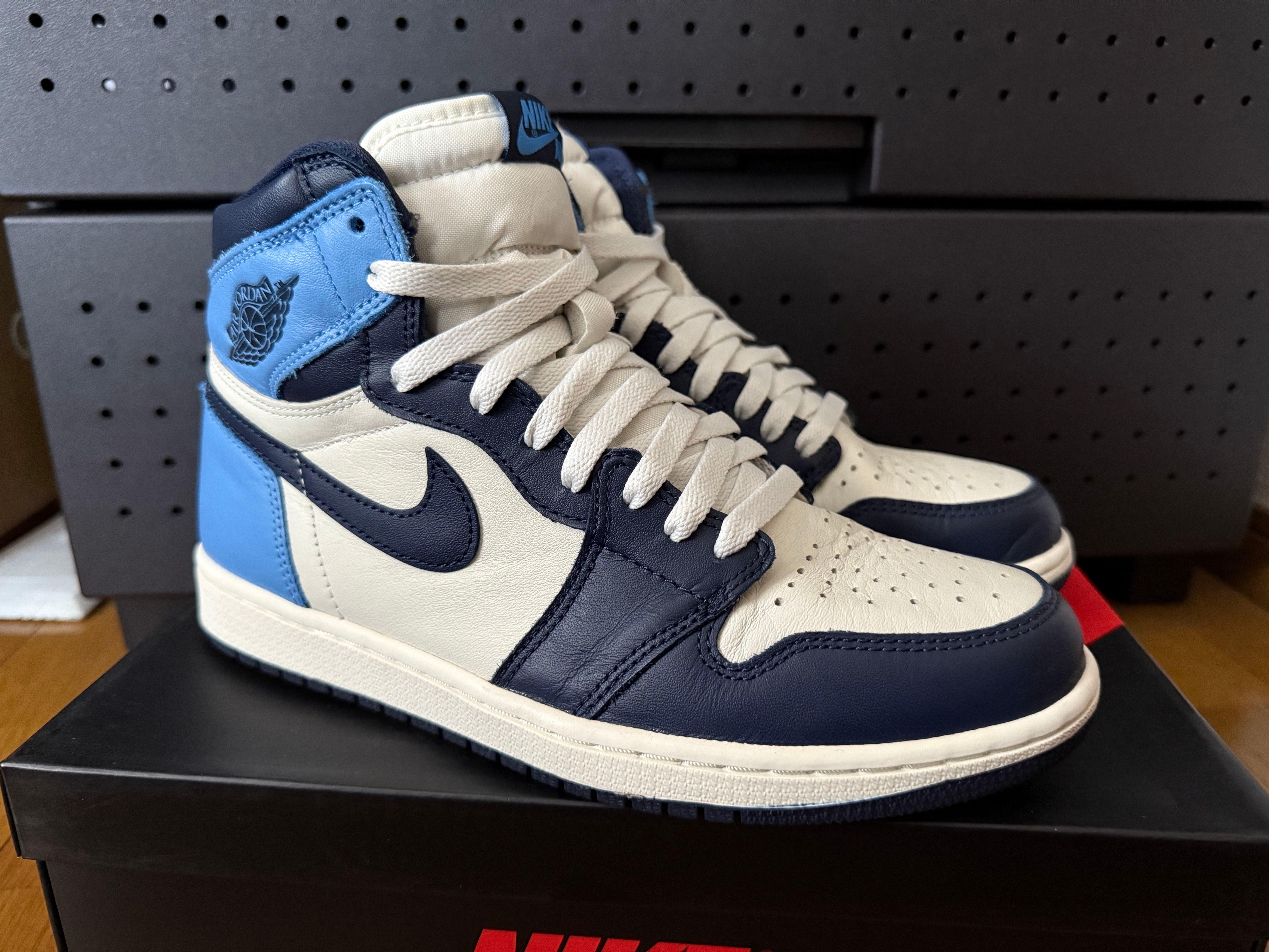 Nike Air Jordan 1 Retro High OG "Obsidian/University Blue"