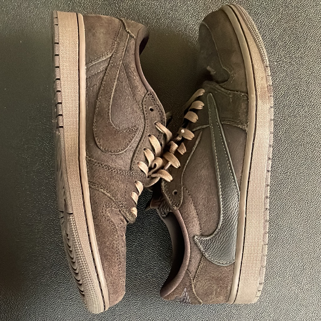 Travis Scott × Nike Air Jordan 1 Low OG SP "Velvet Brown and Dark Mocha"