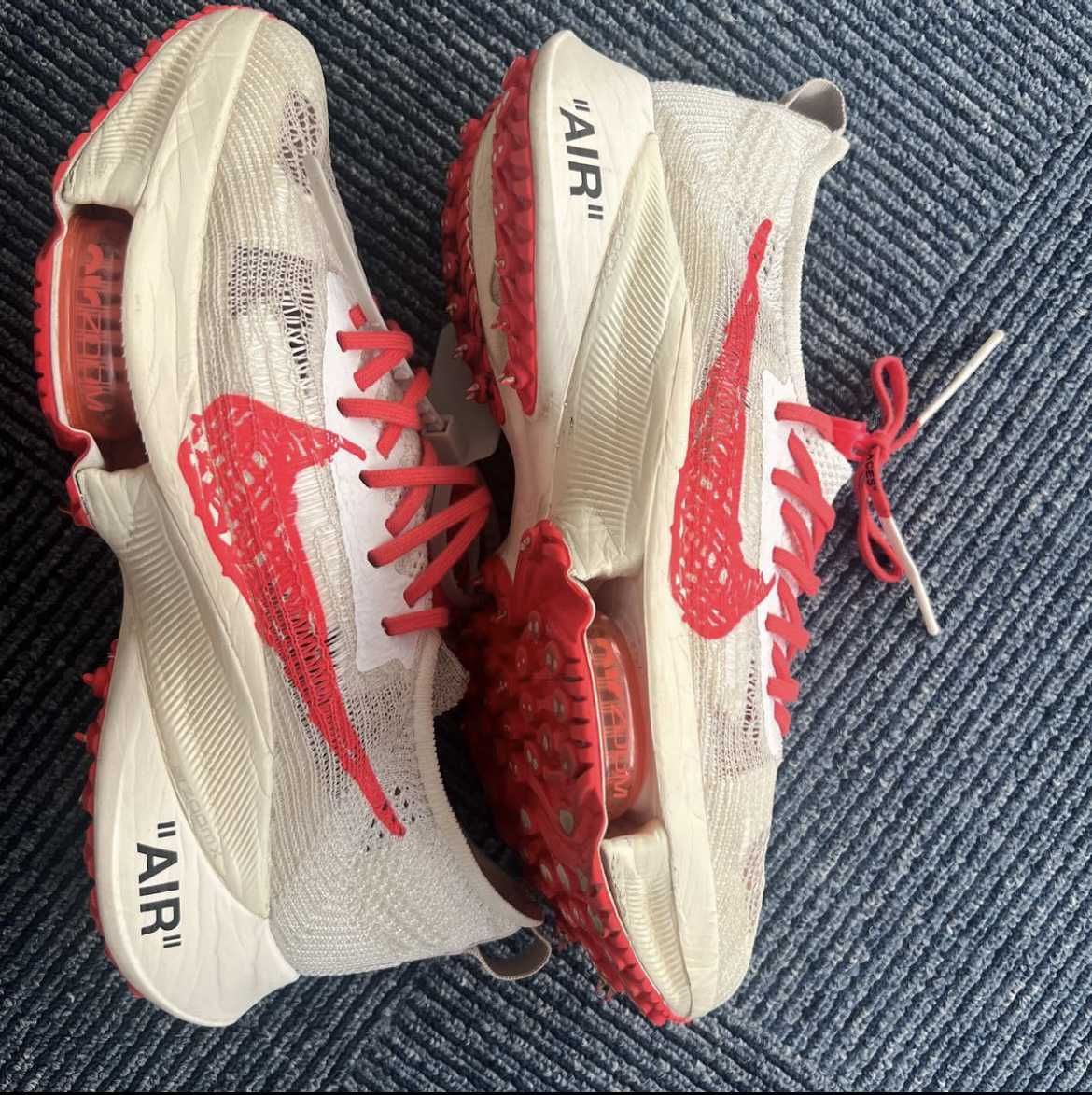 Off-White × Nike Air Zoom Tempo Next% Flyknit "Solar Red"