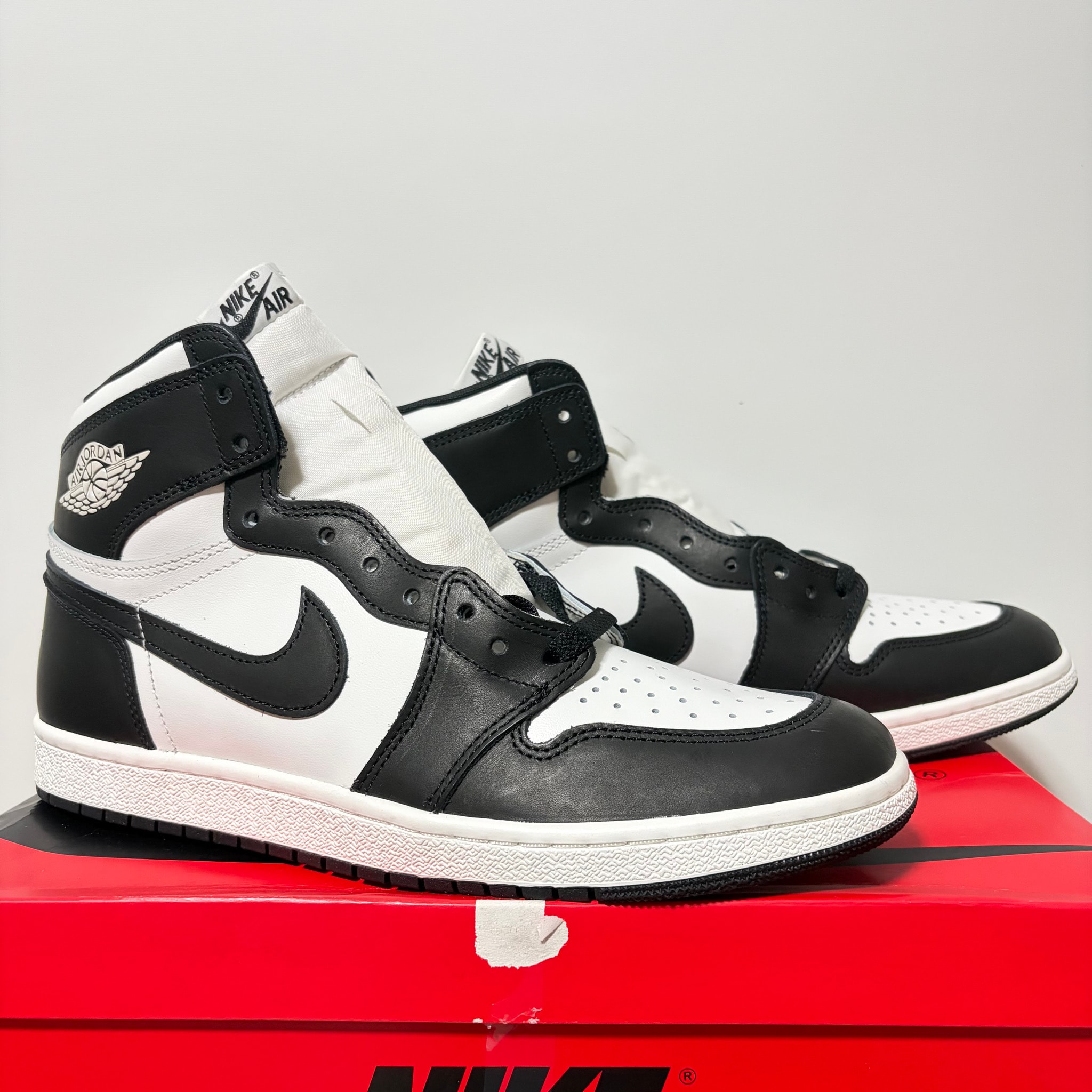 Nike Air Jordan 1 High '85 "Black/White"
