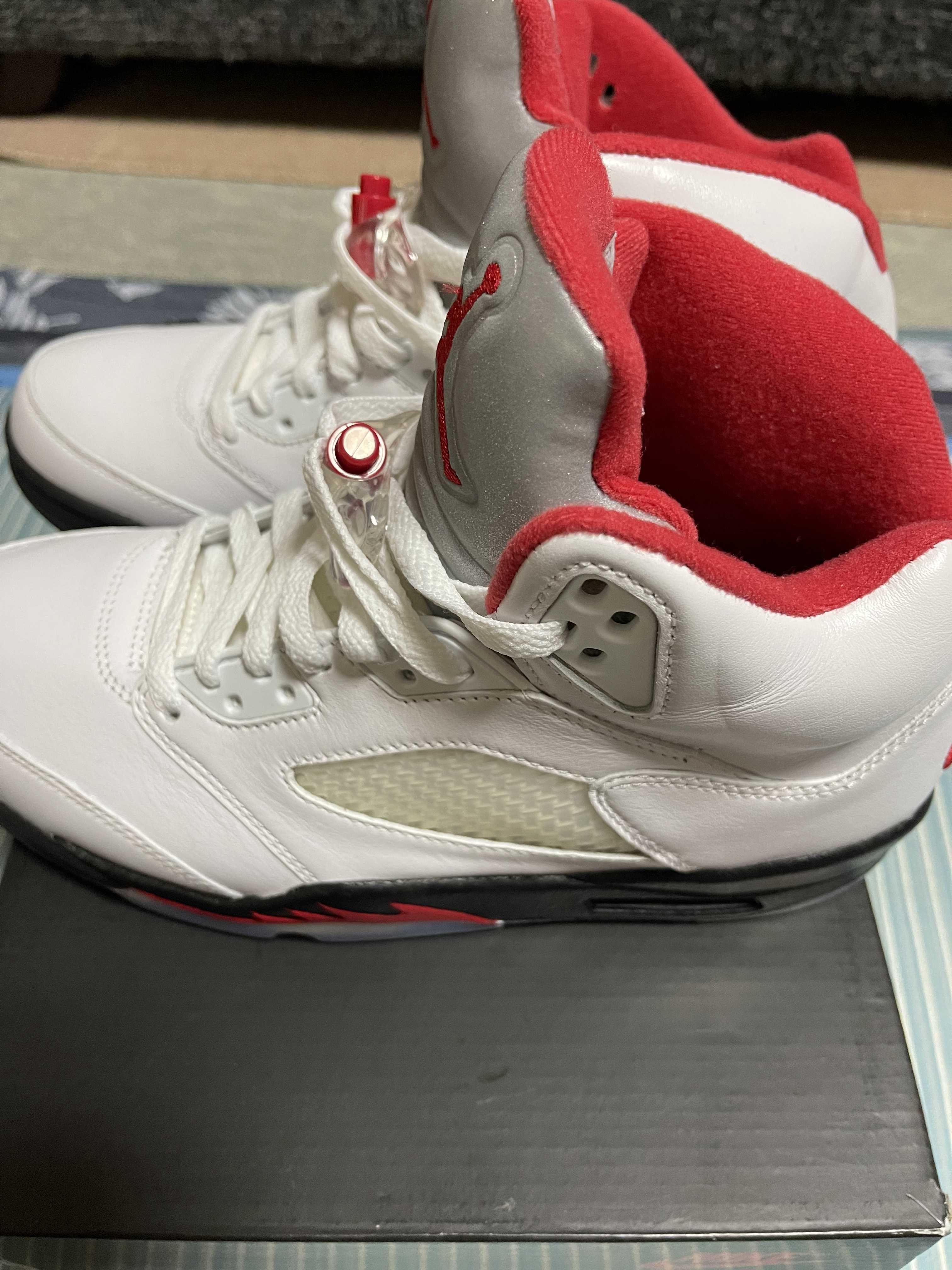 Nike Air Jordan 5 Retro "Fire Red" (2020)