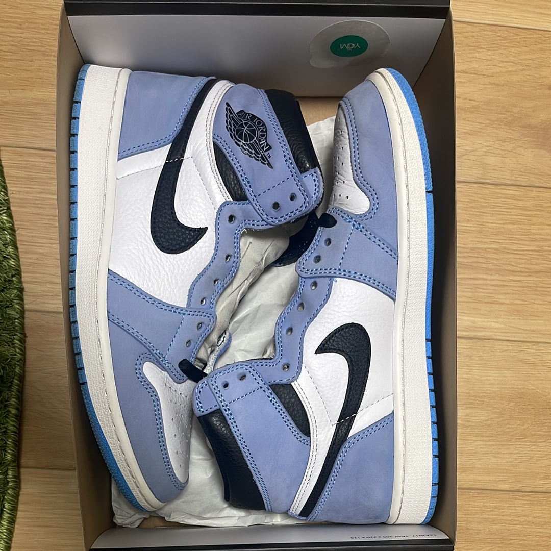 Nike Air Jordan 1 High OG "University Blue"