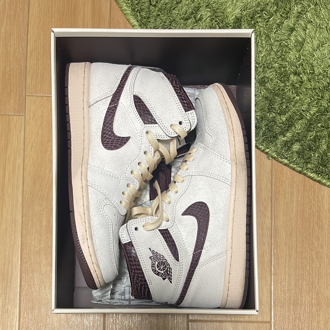 A Ma Maniere × Nike Air Jordan 1 Retro High OG "Sail and Burgundy"