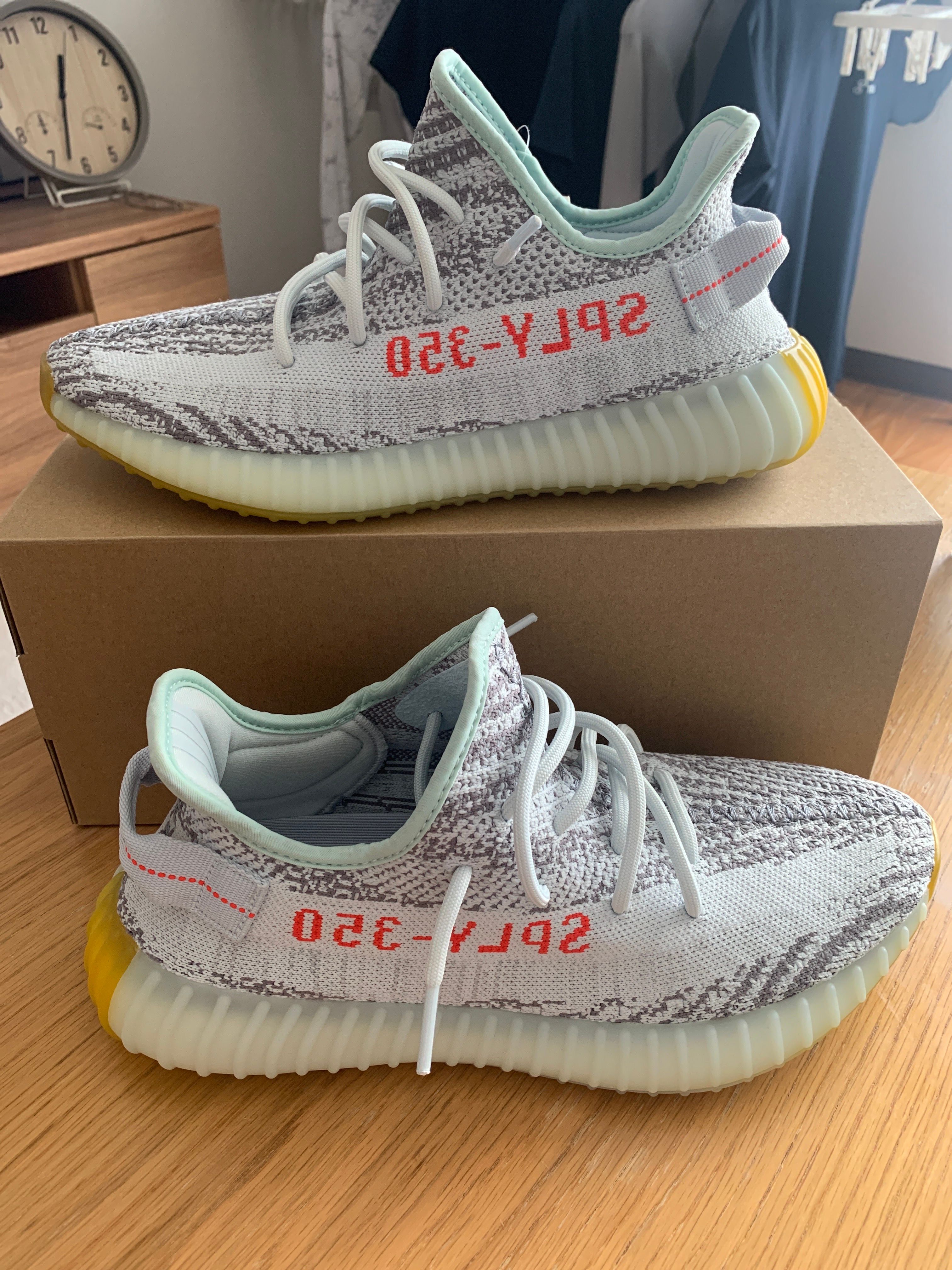 adidas YEEZY Boost 350 V2 "Blue Tint"