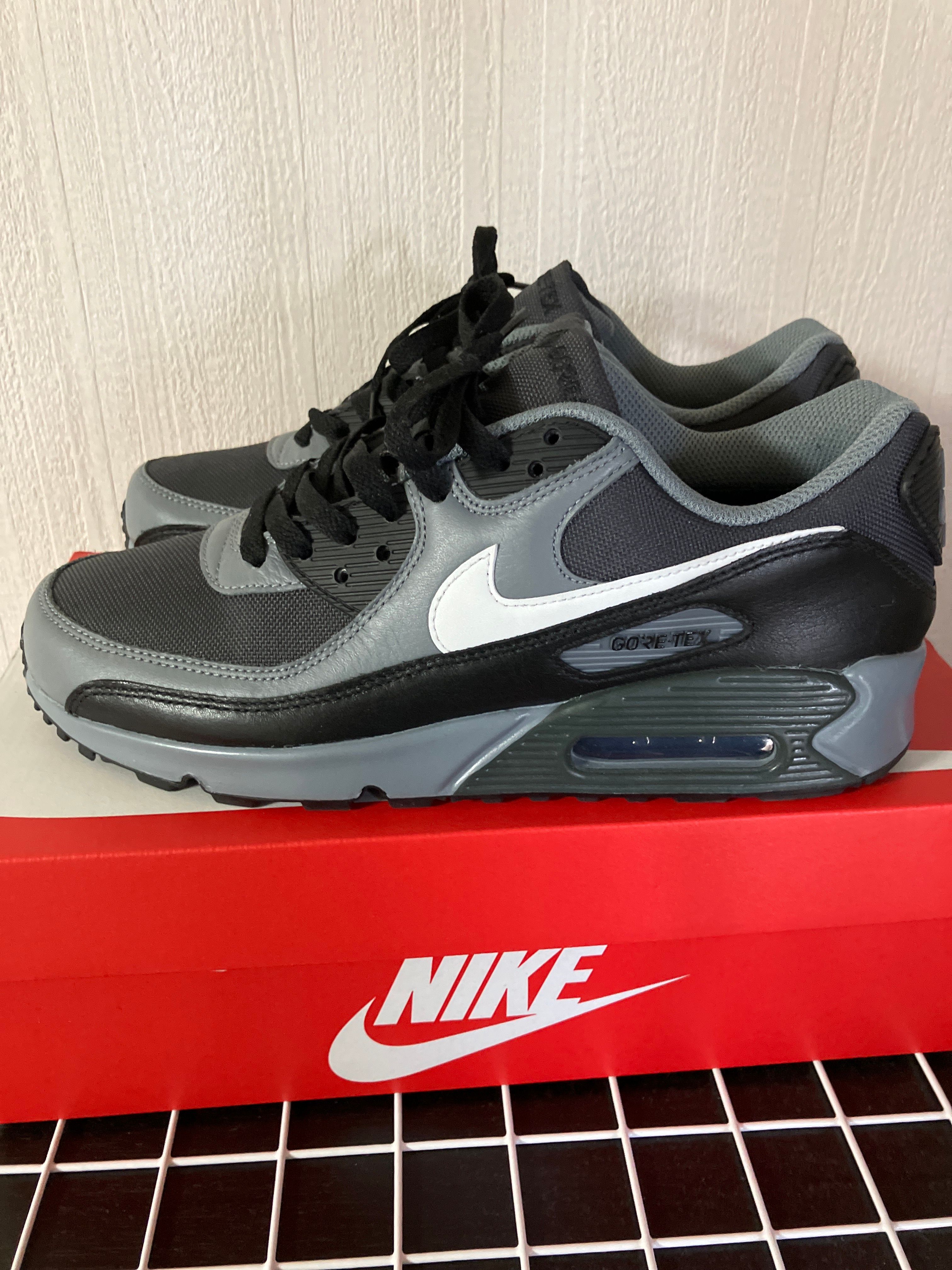 Nike Air Max 90 GORE-TEX "Smoke Grey"