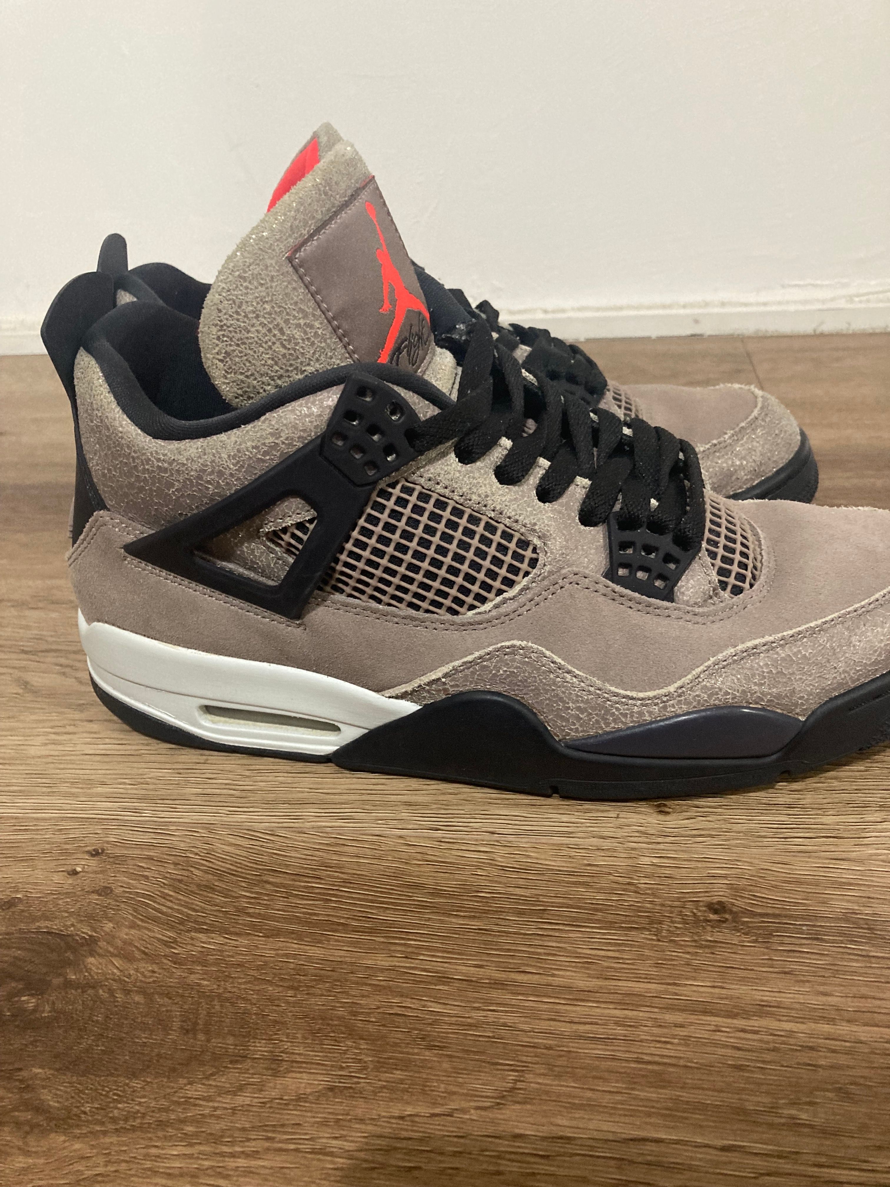 Nike Air Jordan 4 "Taupe Haze"