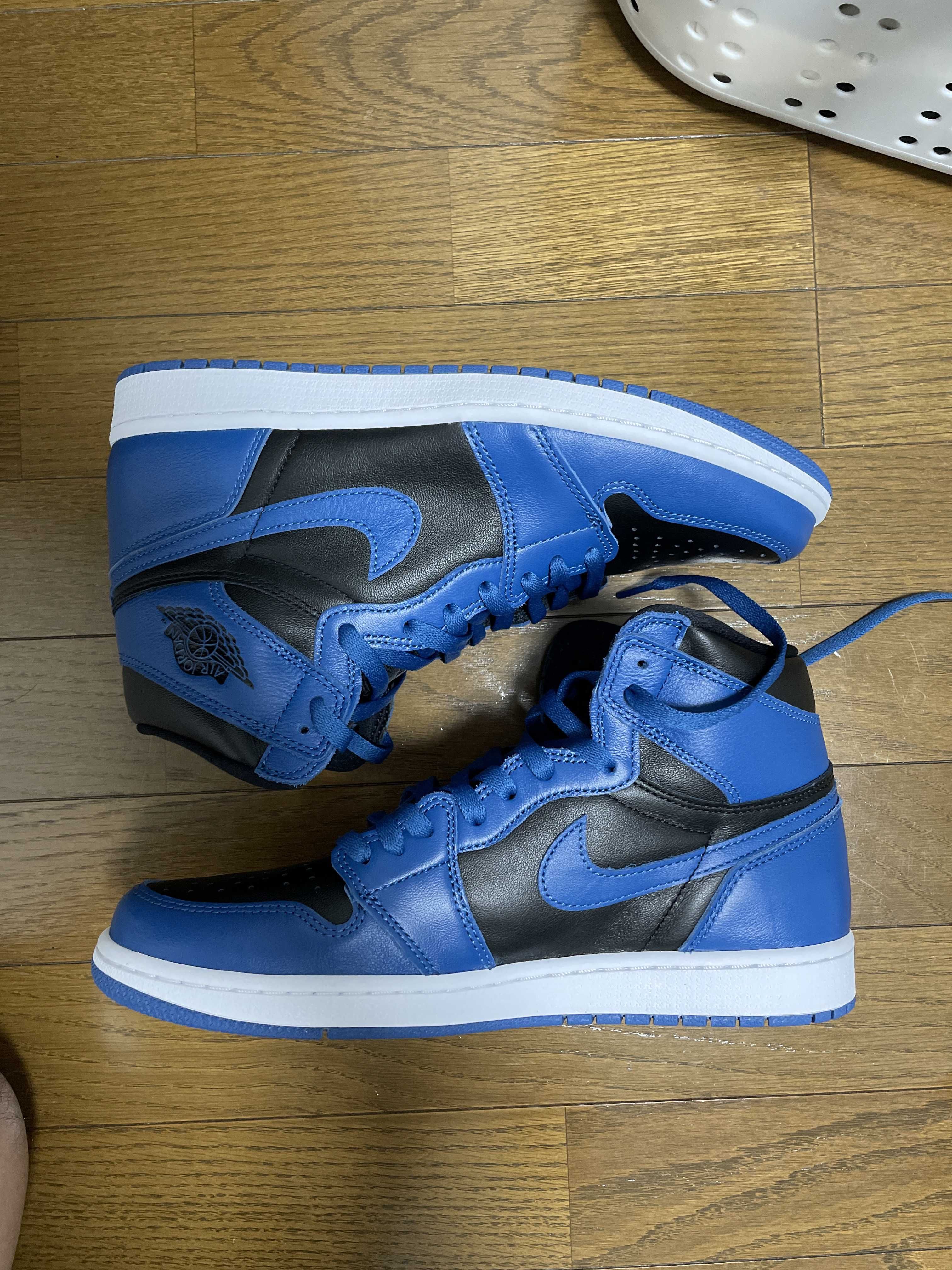 Nike Air Jordan 1 Retro High OG "Dark Marina Blue"