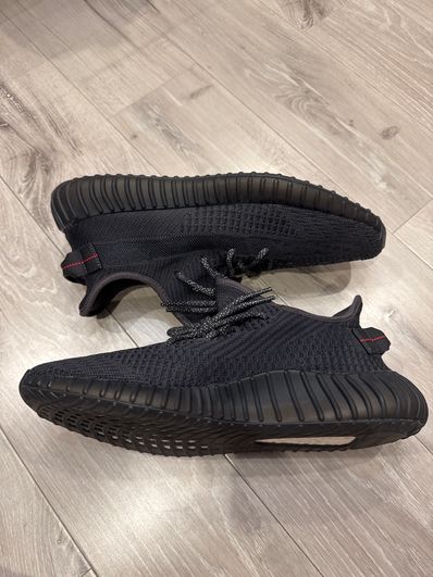 adidas YEEZY Boost 350 V2 "Black"