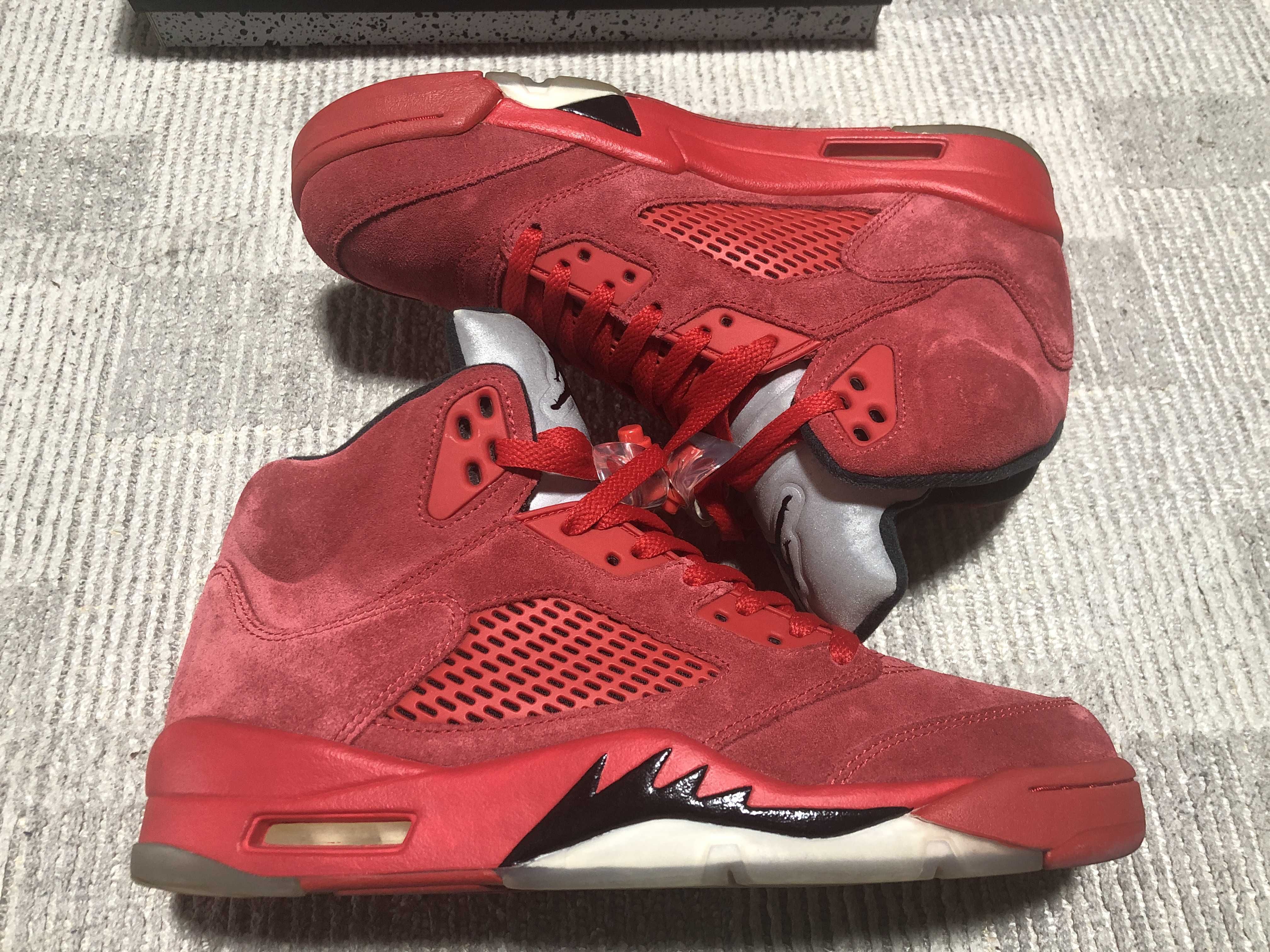 Nike Air Jordan 5 Ratro "Red Suede"