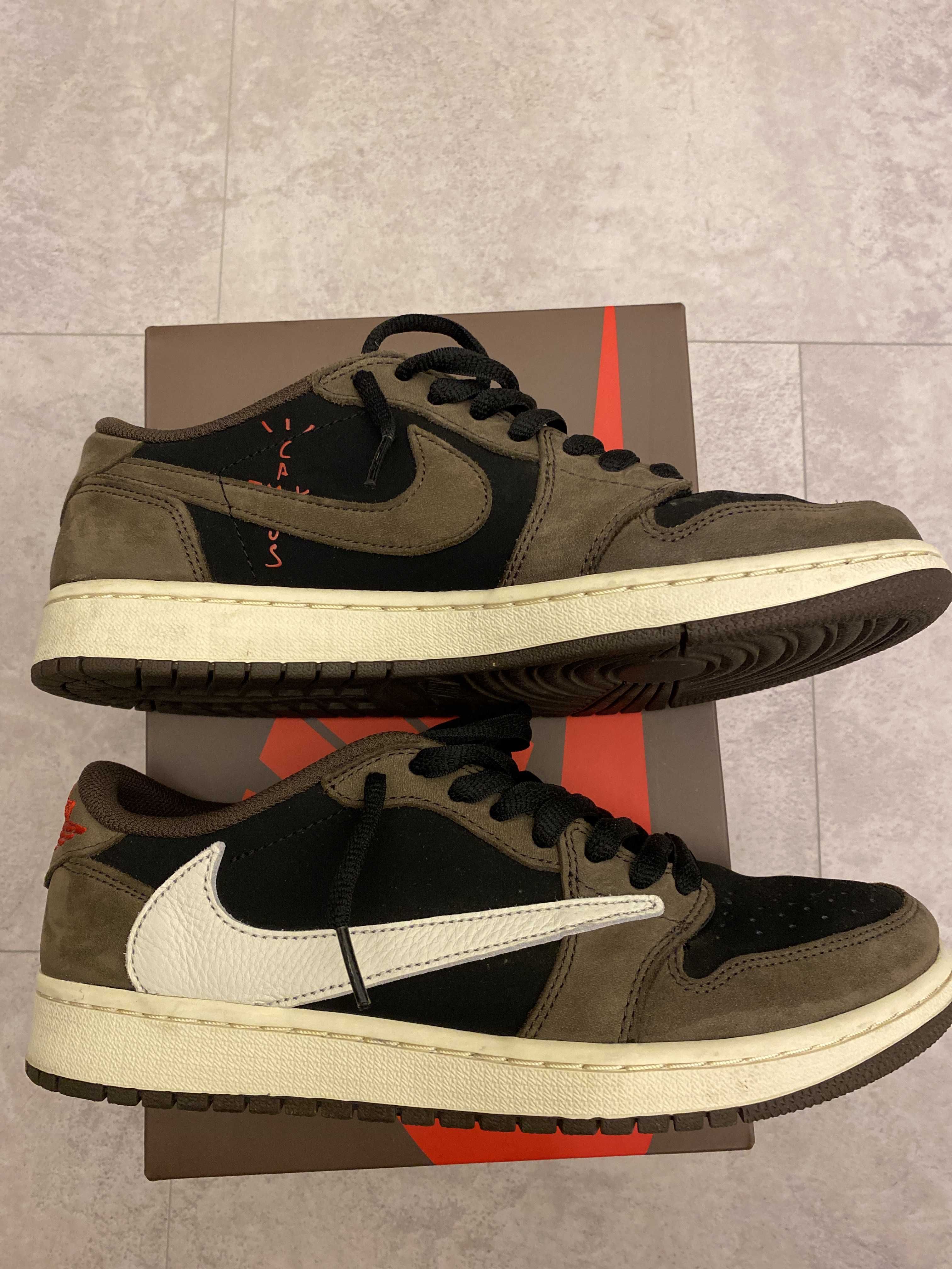 Travis Scott × Nike Air Jordan 1 Low OG SP-T  "Black/Dark Mocha"