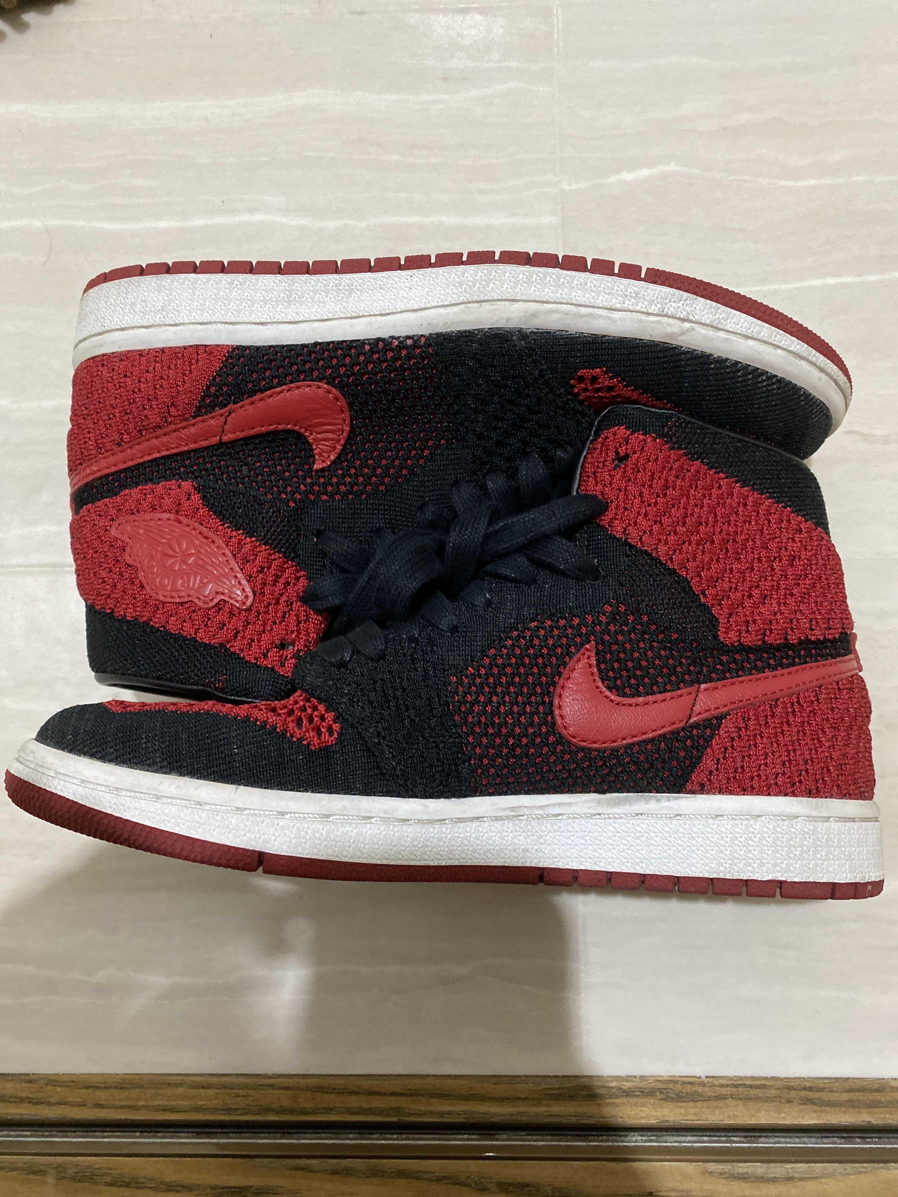 Nike Air Jordan 1 Retro High Flyknit "Bred"