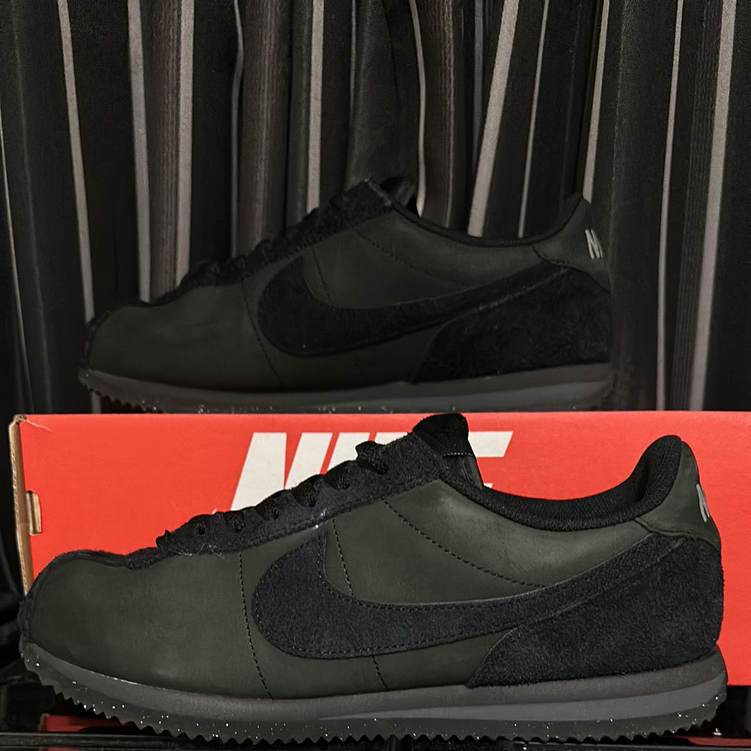 Nike Women's Cortez PRM "Black"