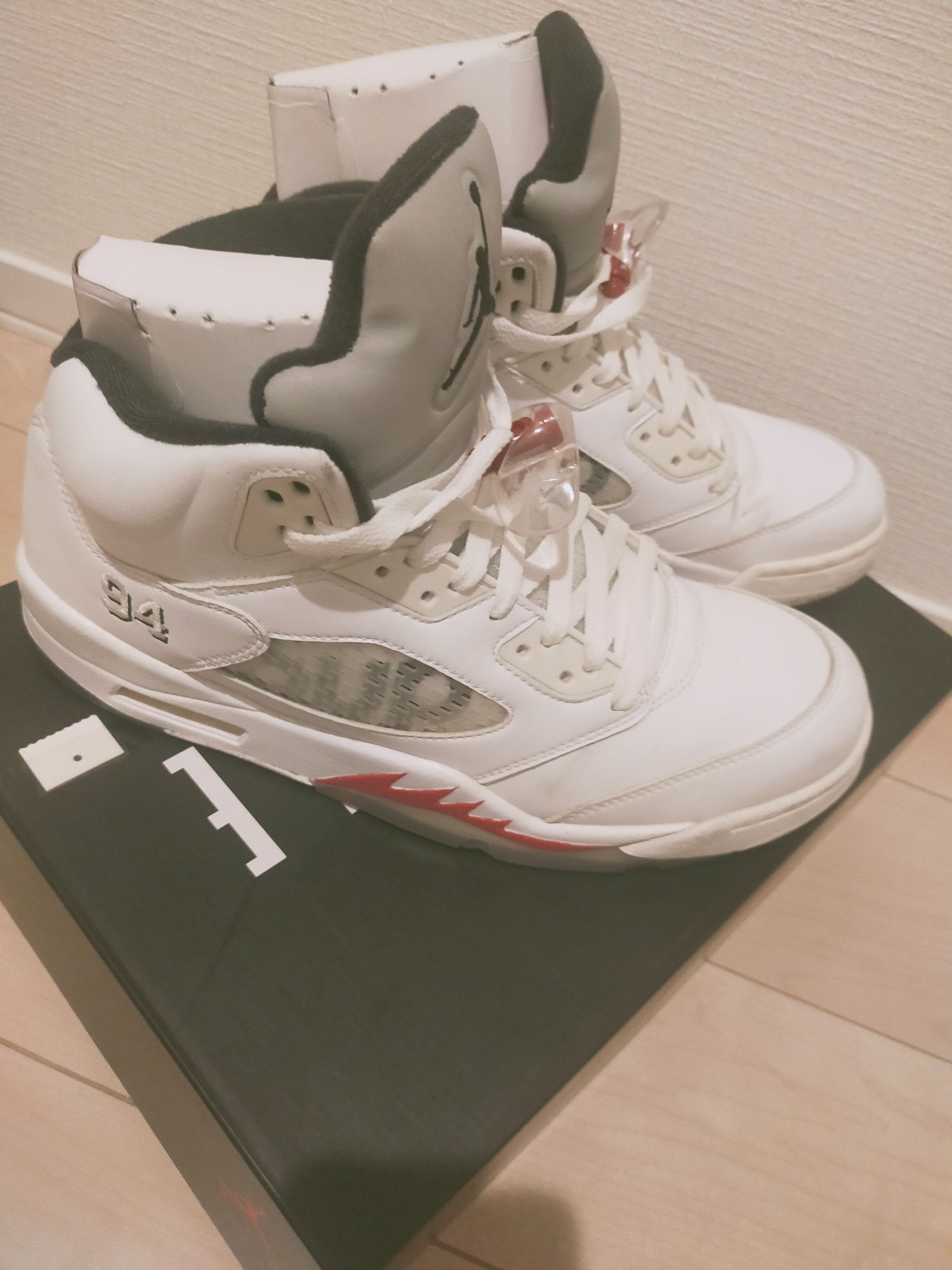 Supreme × Nike Air Jordan 5 Retro "White"