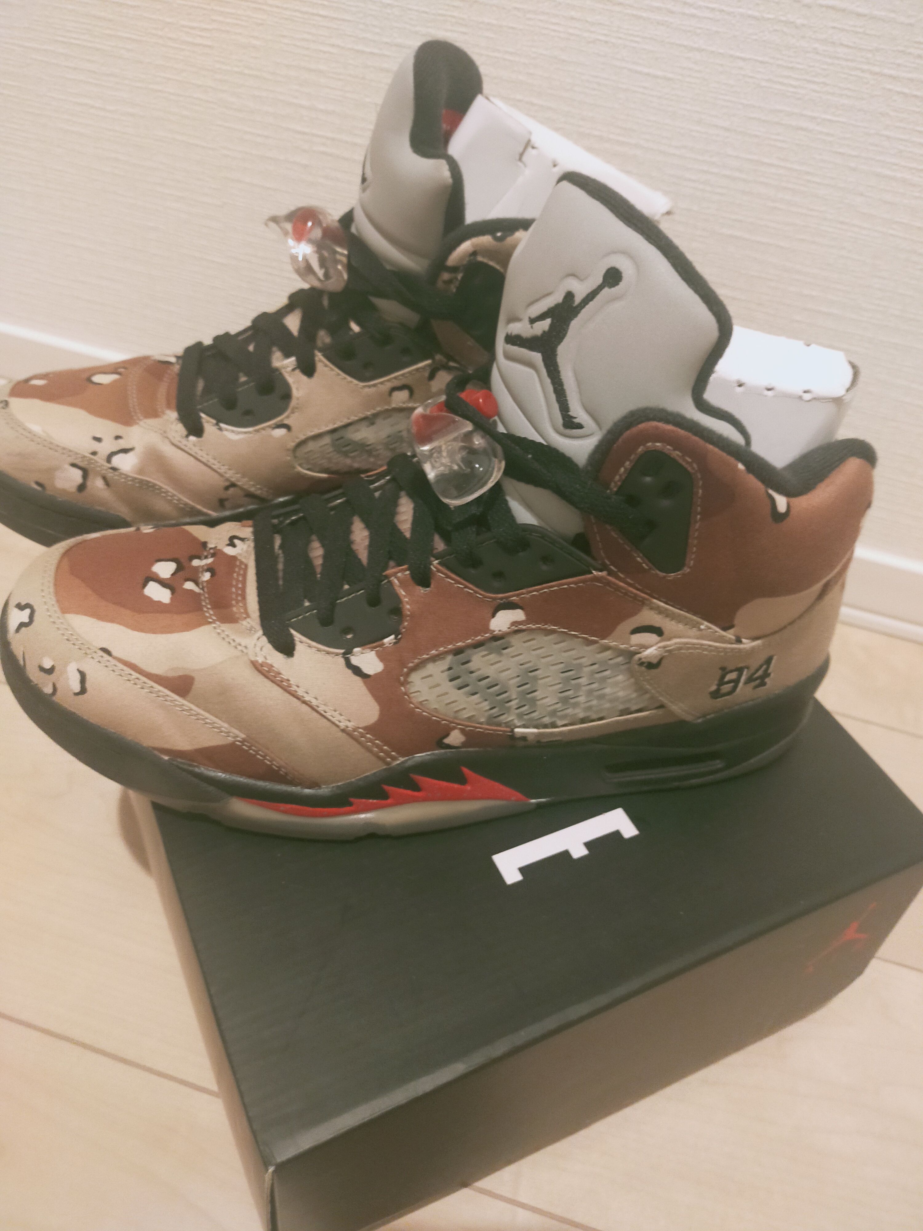 Supreme × Nike Air Jordan 5 Retro "Desert Camo"