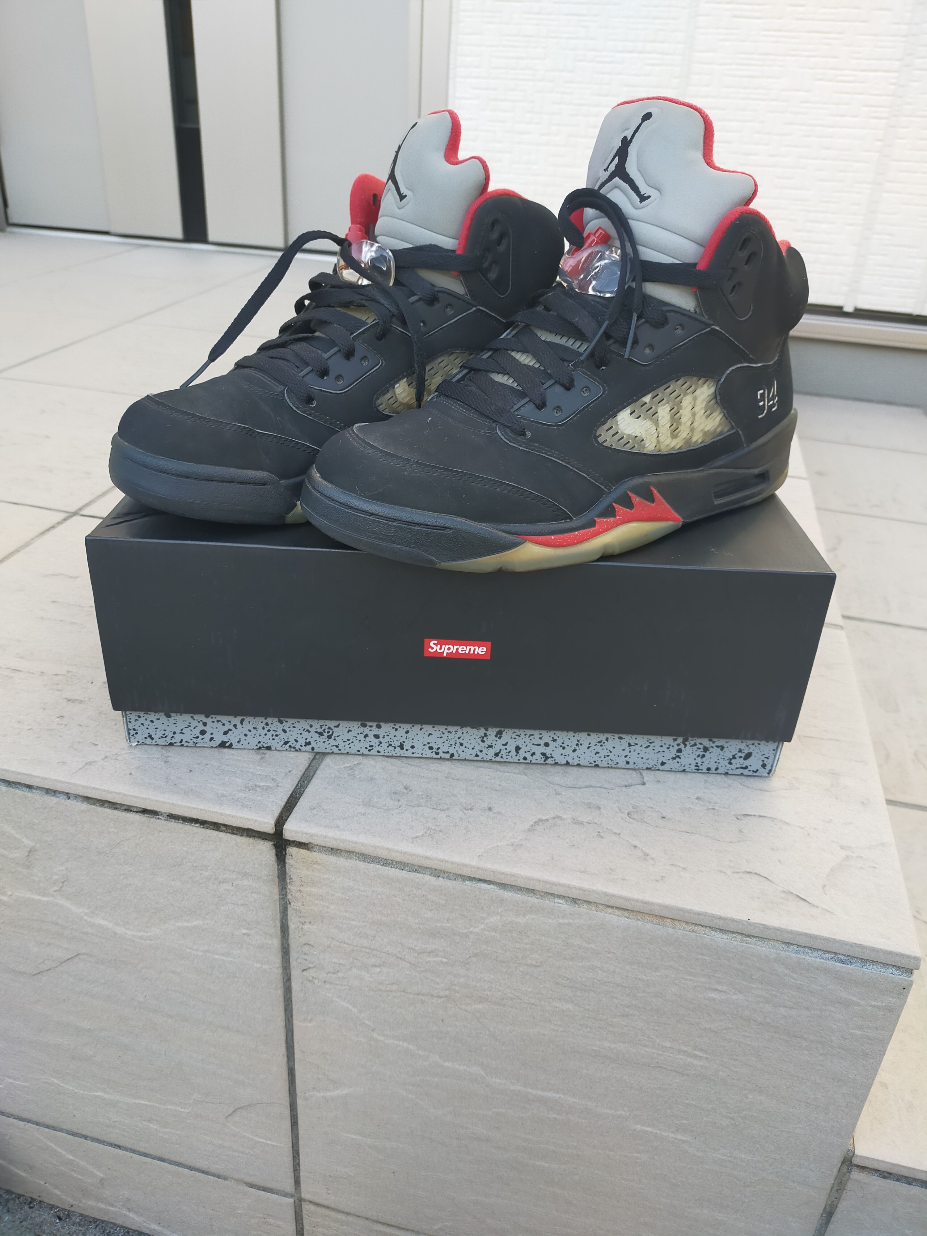 Supreme × Nike Air Jordan 5 Retro "Black"