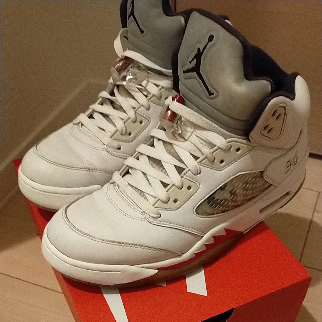 Supreme × Nike Air Jordan 5 Retro "White"