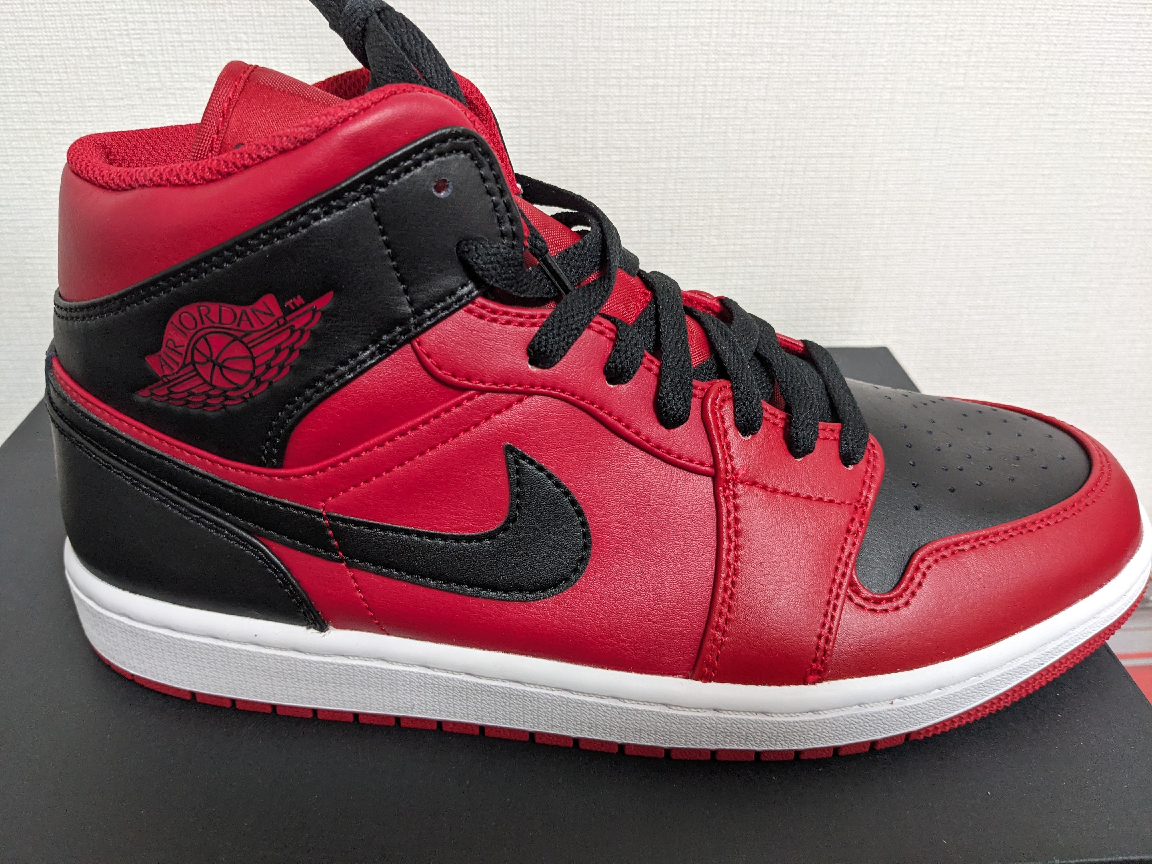 Nike Air Jordan 1 Mid "Reverse Bred"