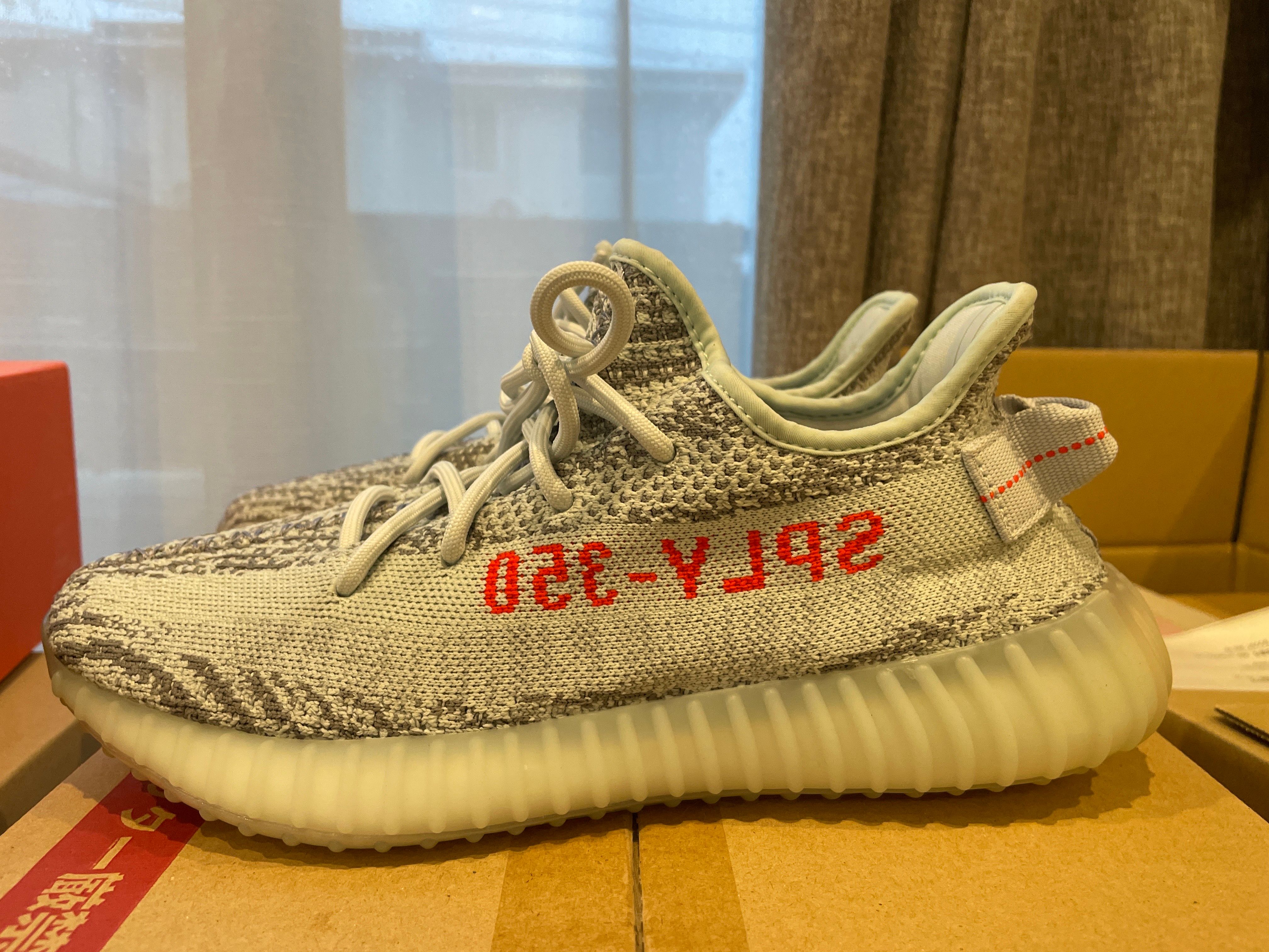 adidas YEEZY Boost 350 V2 "Blue Tint"