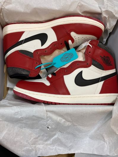 Nike Air Jordan 1 High OG "Lost & Found/Chicago"