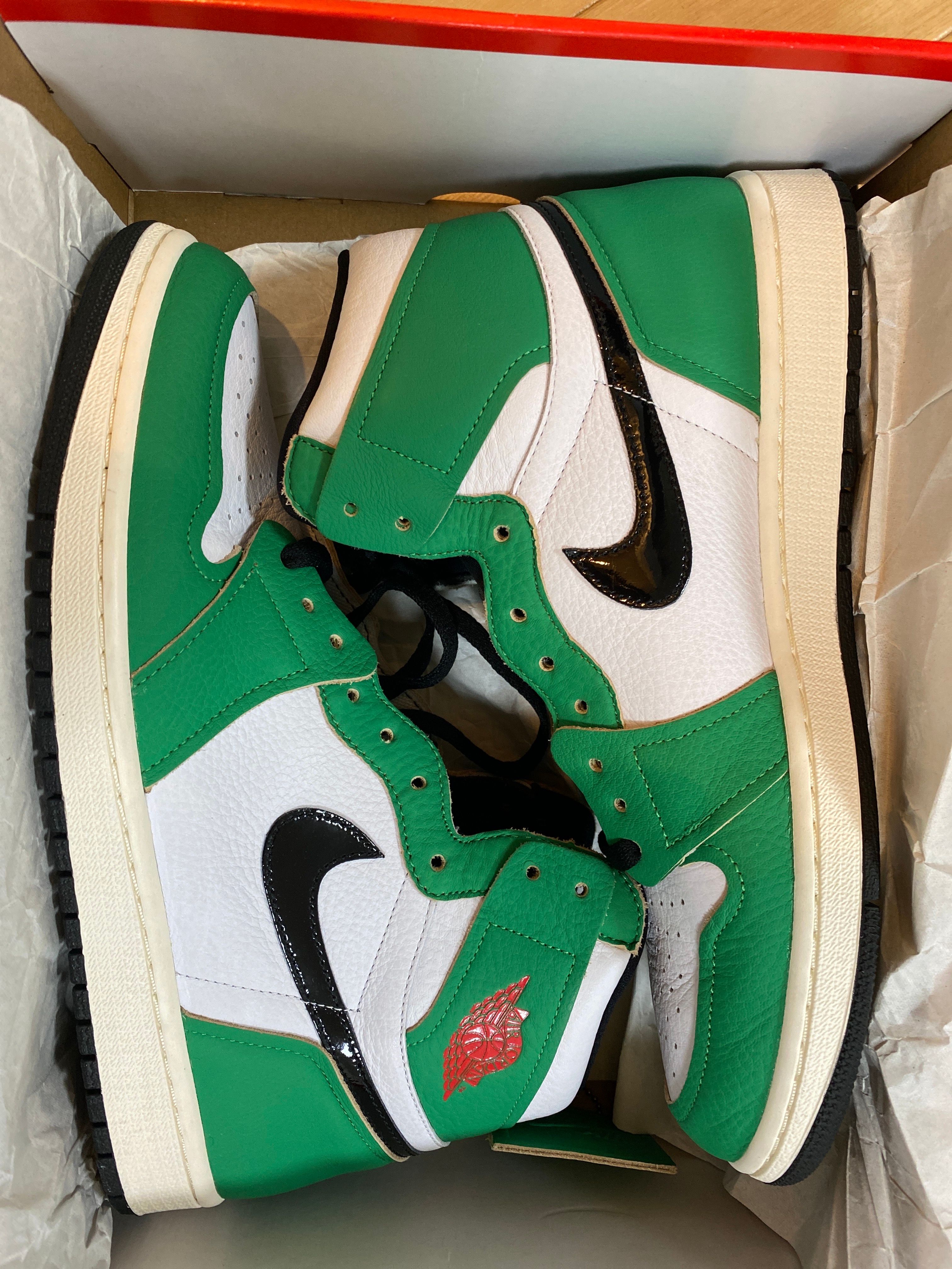 Nike Women's Air Jordan 1 High OG "Lucky Green/White-Sail-Black"